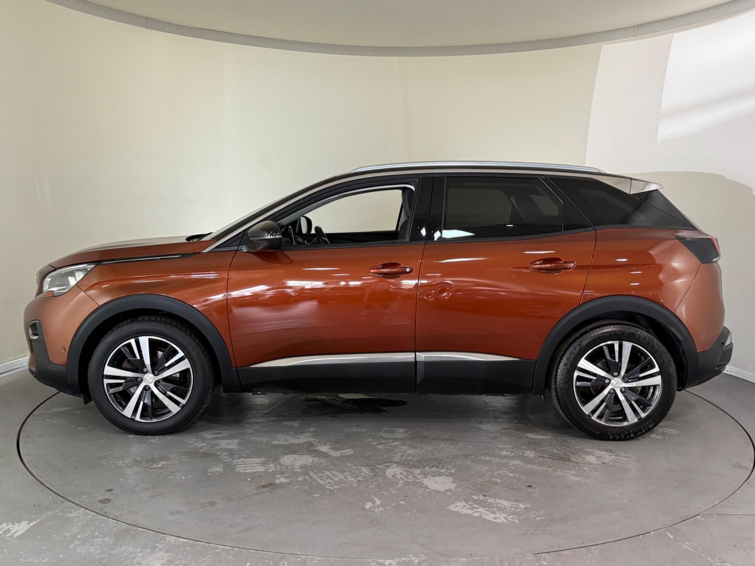 Used Peugeot 3008 2017 for sale - 76408530: Photo 4