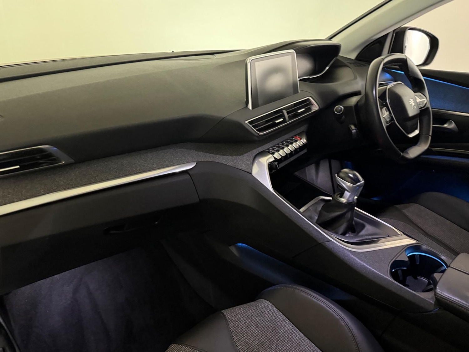 Used Peugeot 3008 2017 for sale - 76408530: Photo 65