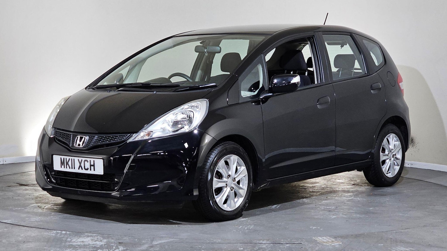 Used Honda Jazz 2011 for sale - 76409178: Photo 11