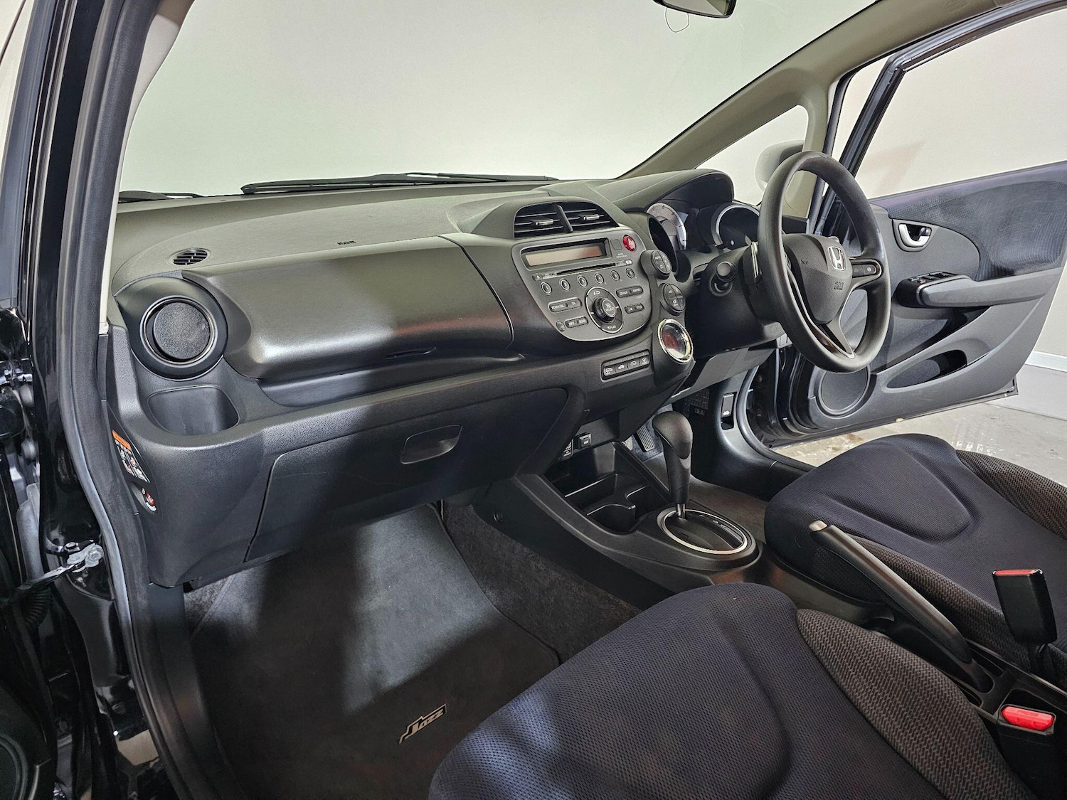 Used Honda Jazz 2011 for sale - 76409178: Photo 23