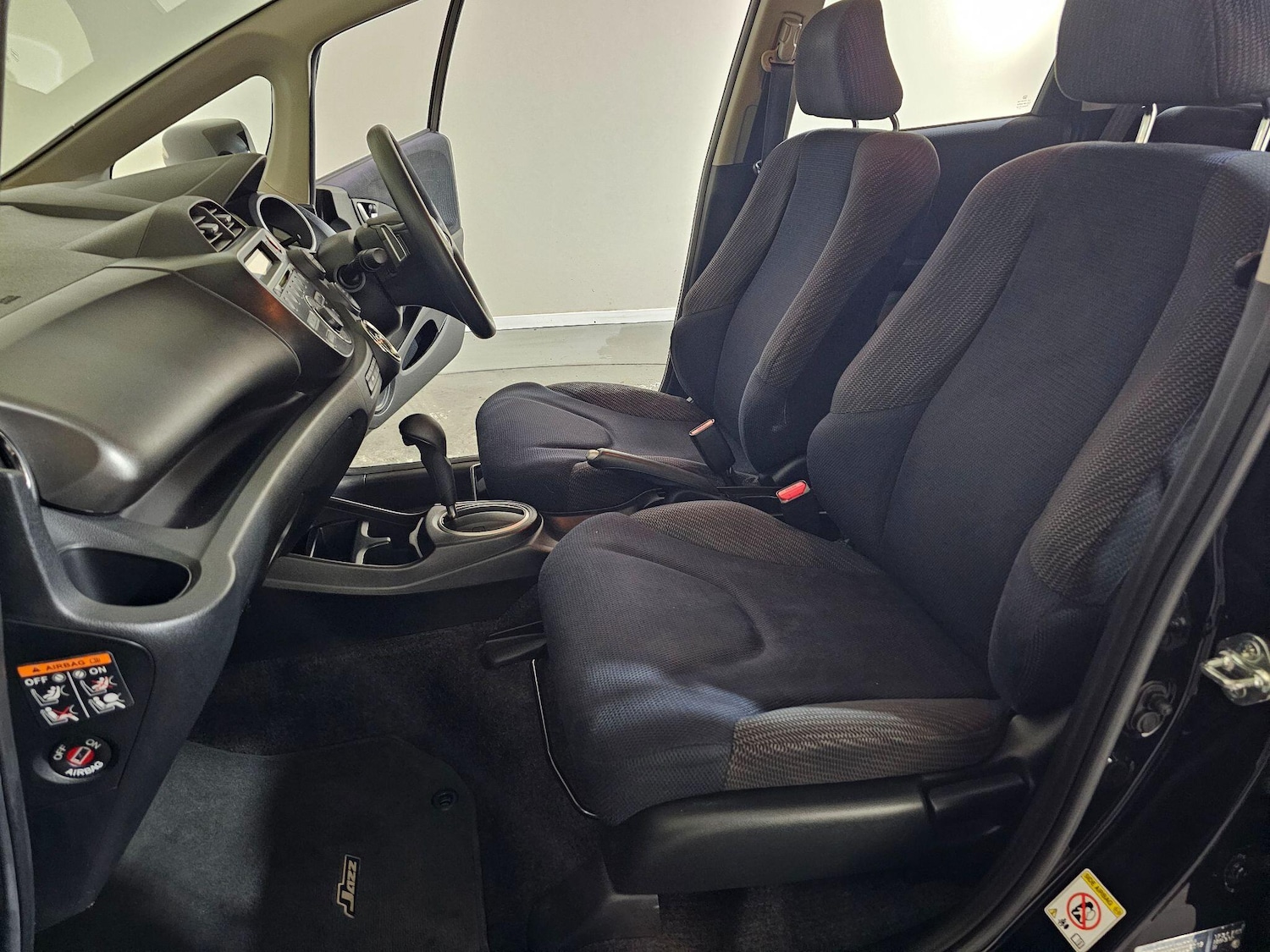 Used Honda Jazz 2011 for sale - 76409178: Photo 24