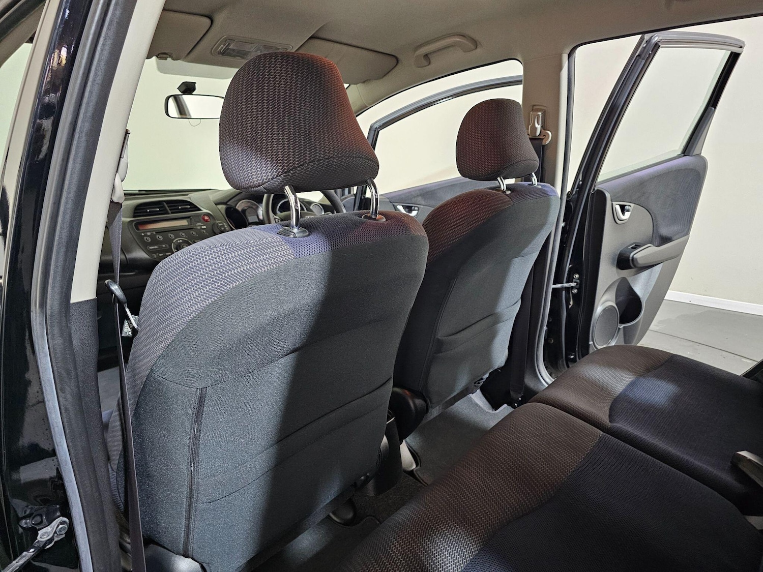 Used Honda Jazz 2011 for sale - 76409178: Photo 29