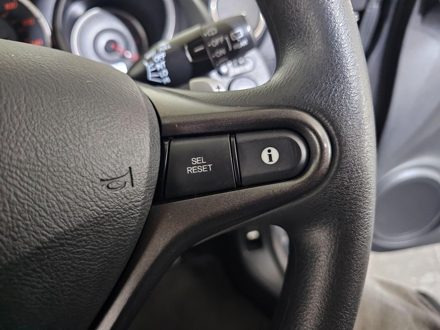 Used Honda Jazz 2011 for sale - 76409178: Photo 35