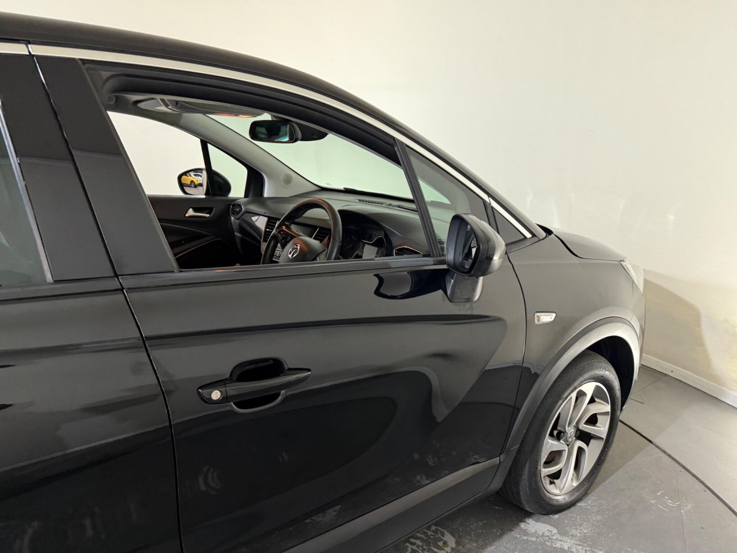 Used Vauxhall Crossland X 2018 for sale - 76370699: Photo 16