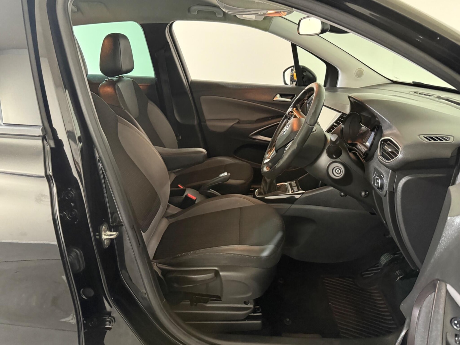 Used Vauxhall Crossland X 2018 for sale - 76370699: Photo 22