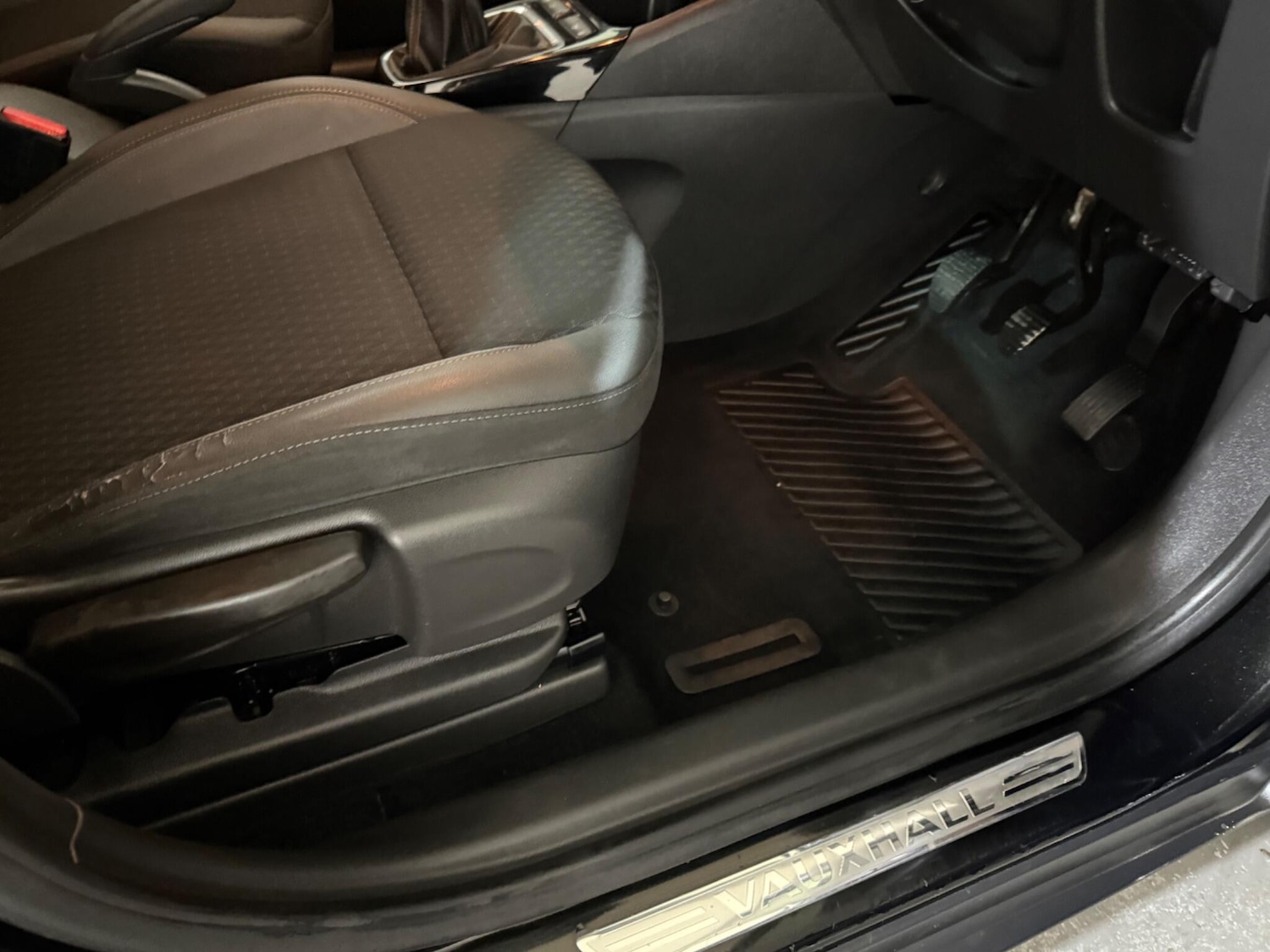 Used Vauxhall Crossland X 2018 for sale - 76370699: Photo 24