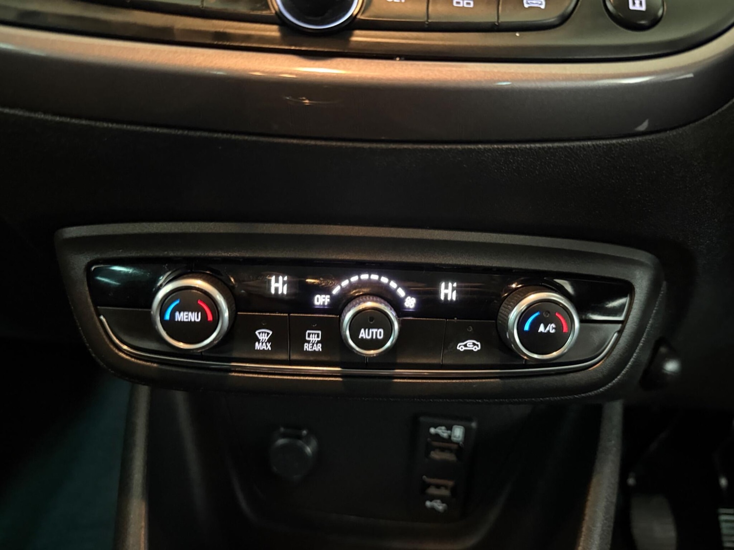 Used Vauxhall Crossland X 2018 for sale - 76370699: Photo 40