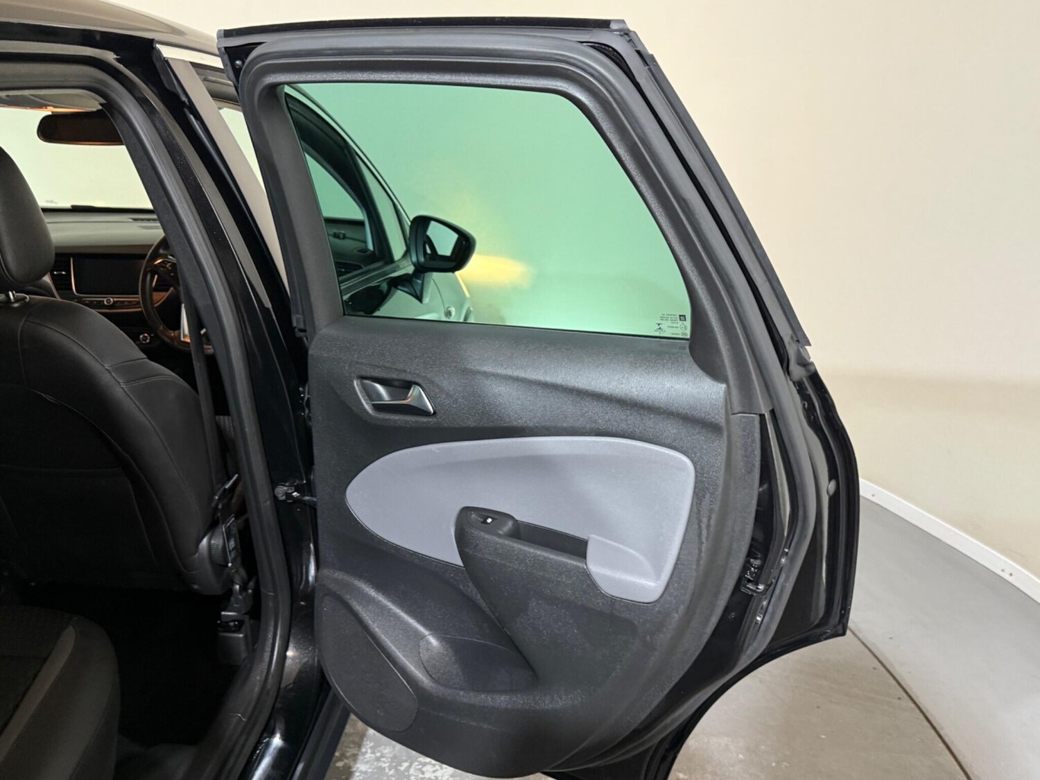 Used Vauxhall Crossland X 2018 for sale - 76370699: Photo 46