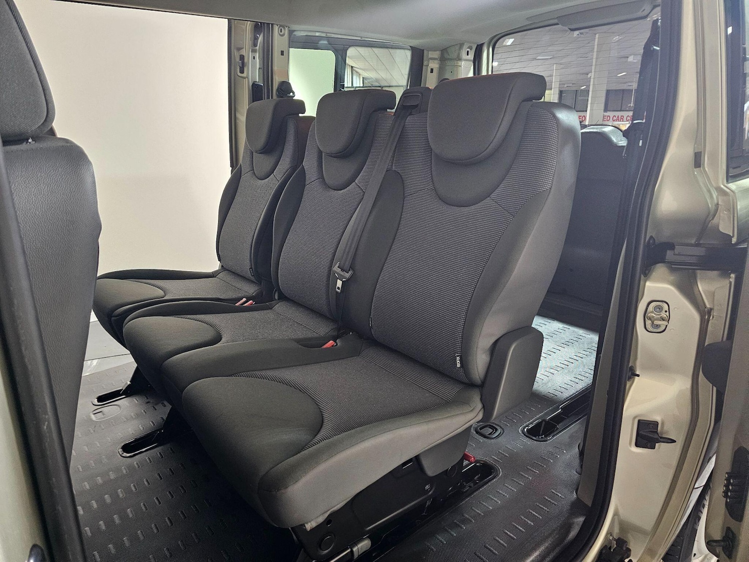 Used Peugeot Expert Tepee 2012 for sale - 76689482: Photo 29