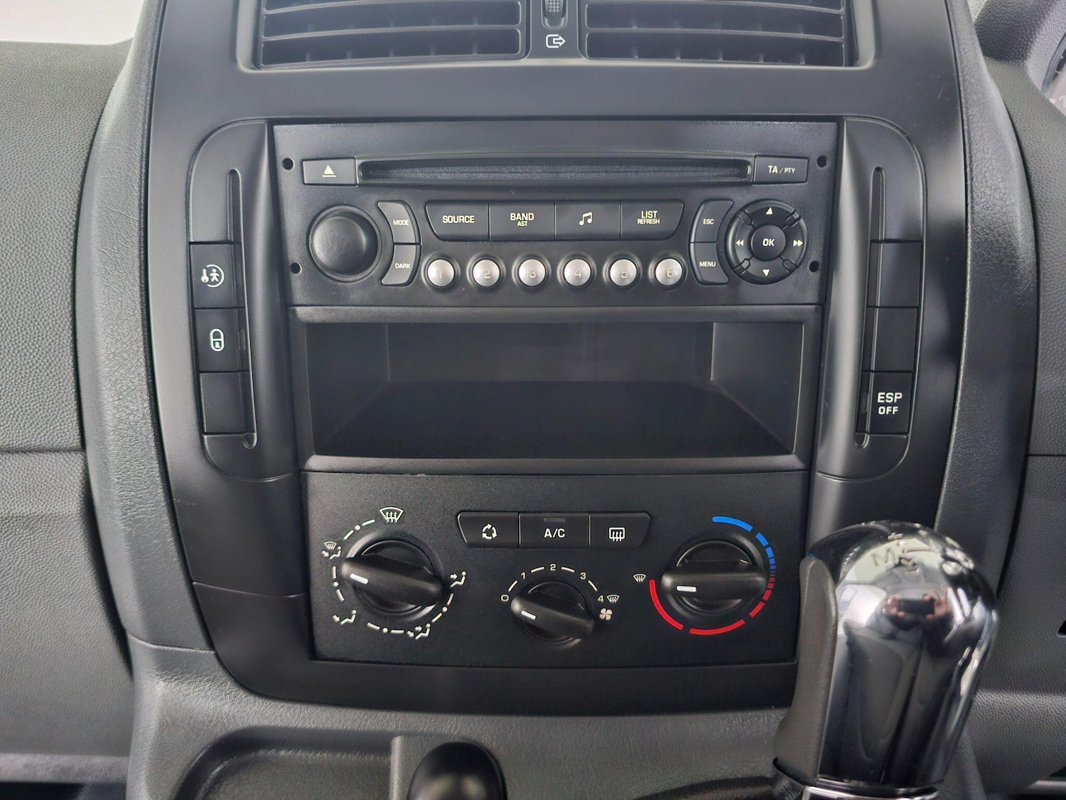 Used Peugeot Expert Tepee 2012 for sale - 76689482: Photo 37