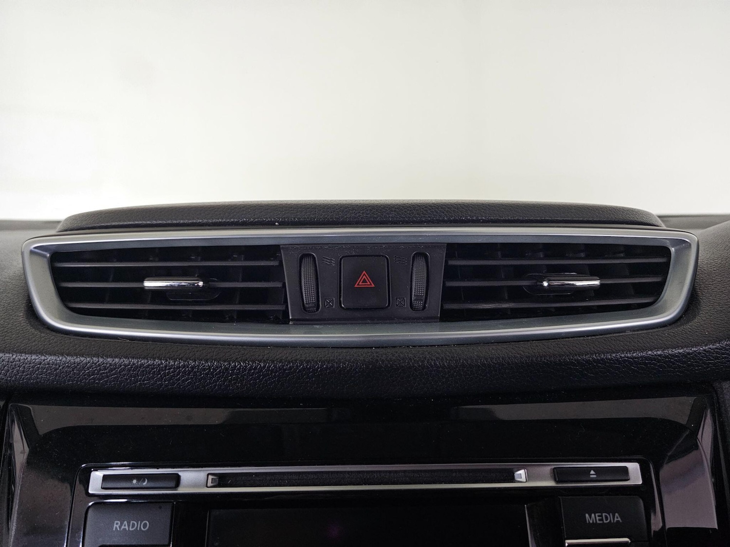 Used Nissan Qashqai 2018 for sale - 76408909: Photo 42