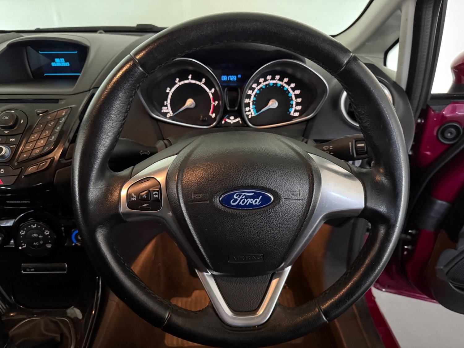 Used Ford Fiesta 2013 for sale - 76409058: Photo 25