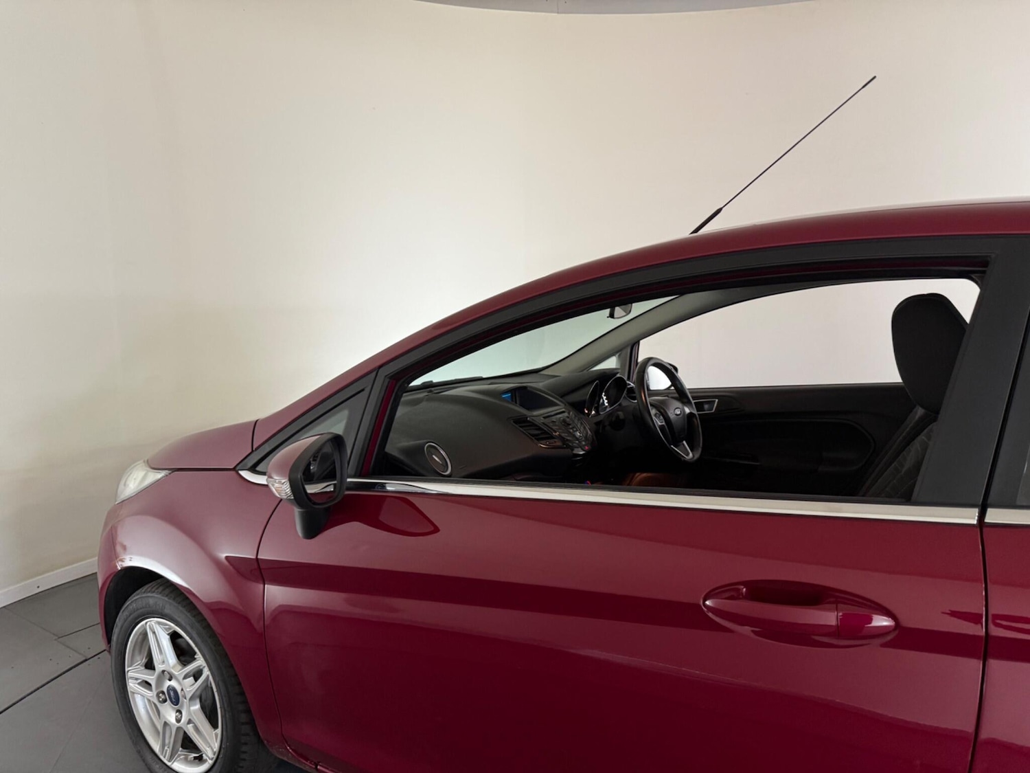 Used Ford Fiesta 2013 for sale - 76409058: Photo 50