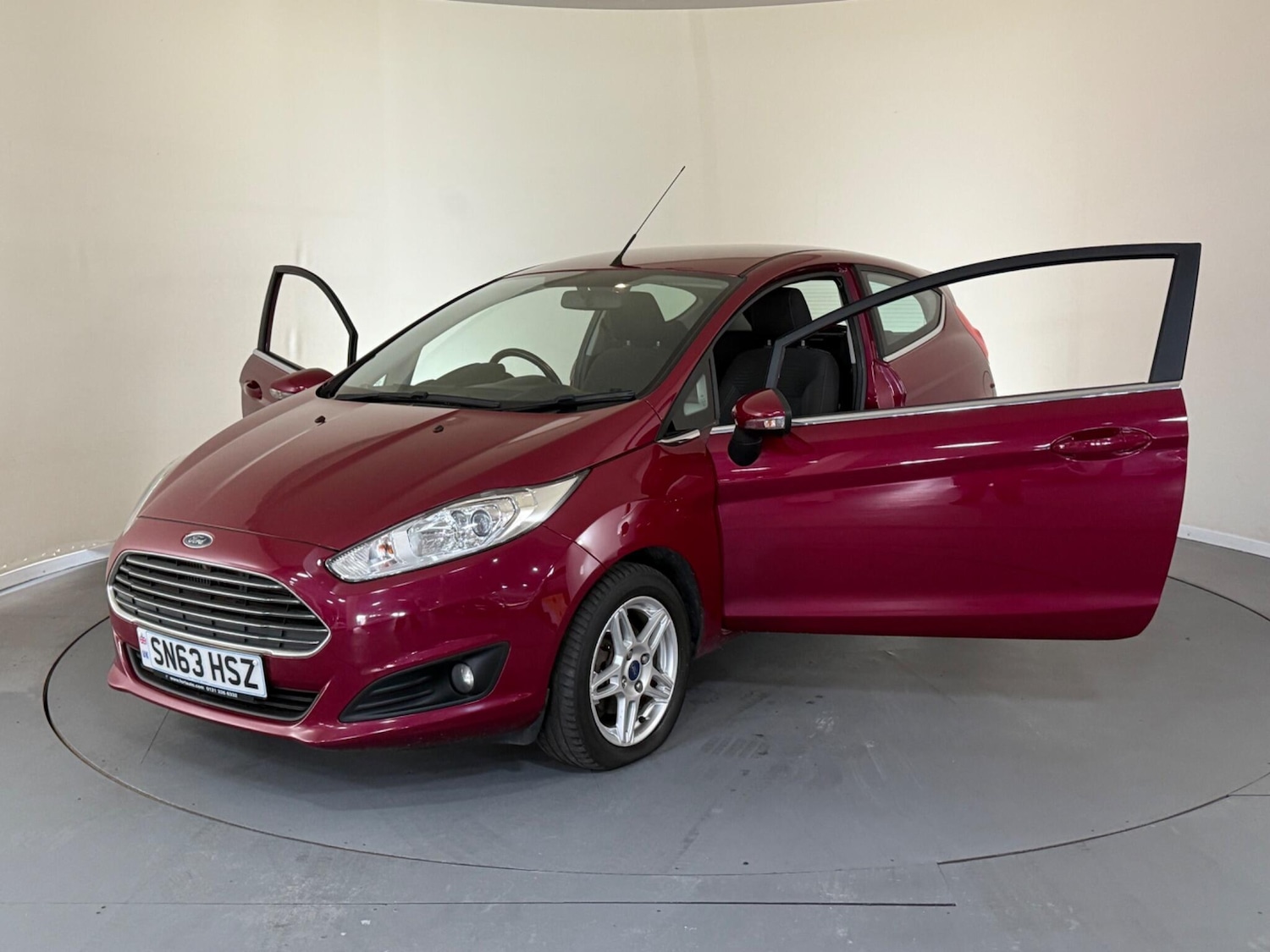 Used Ford Fiesta 2013 for sale - 76409058: Photo 9