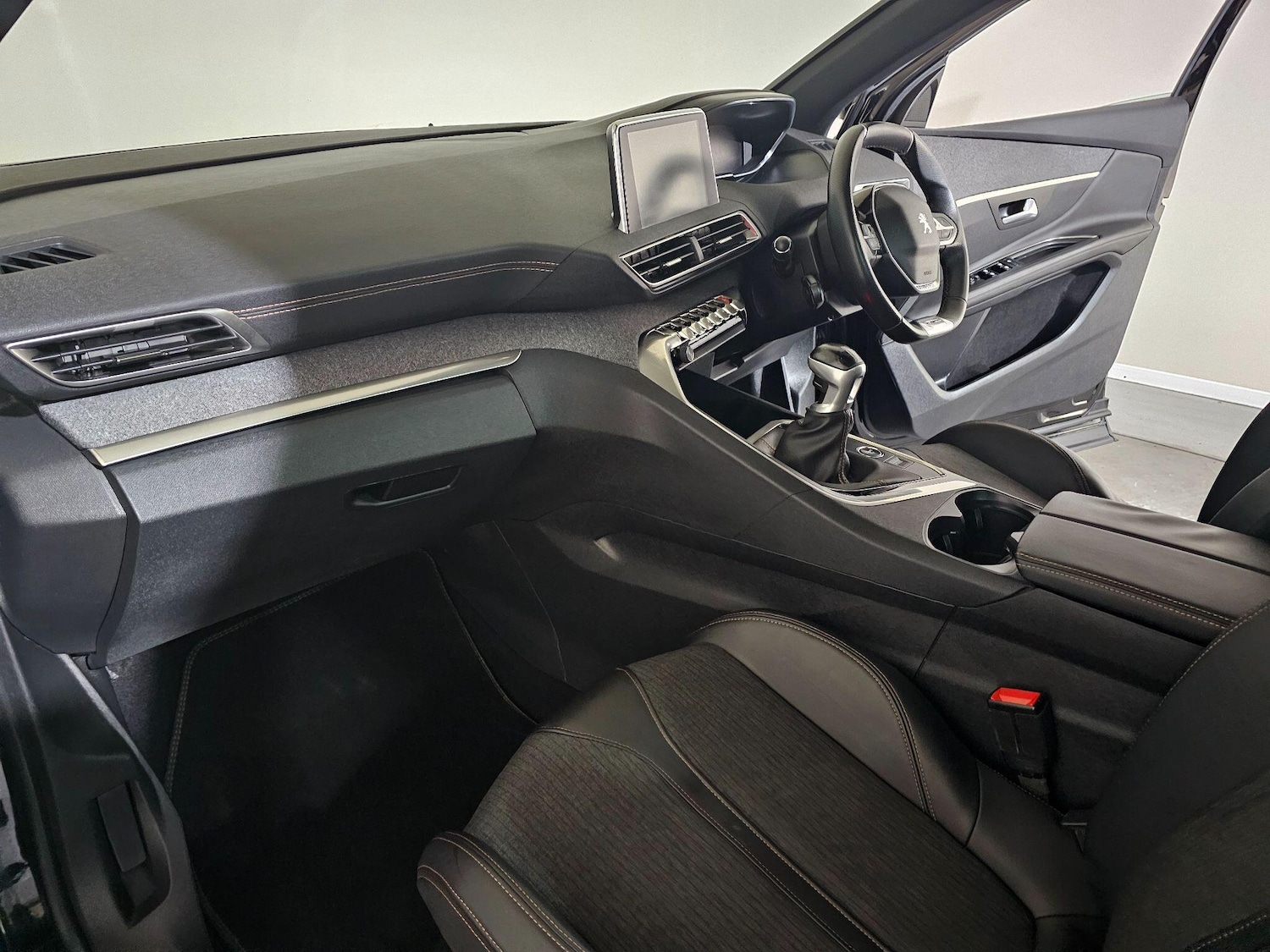 Used Peugeot 3008 2018 for sale - 76585524: Photo 48