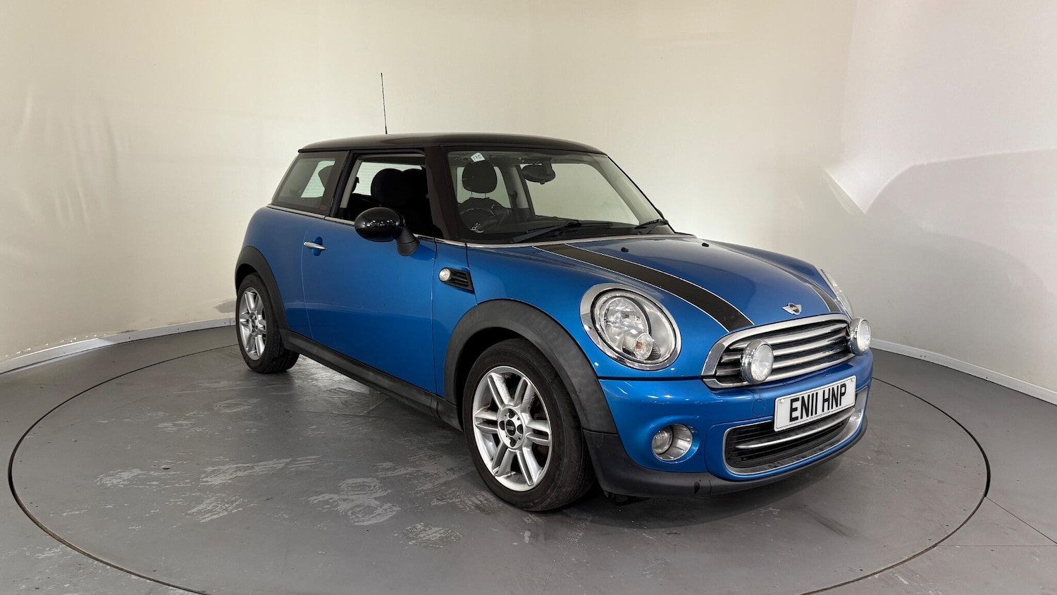 Used MINI Hatch 2011 for sale - 76409045: Photo 1