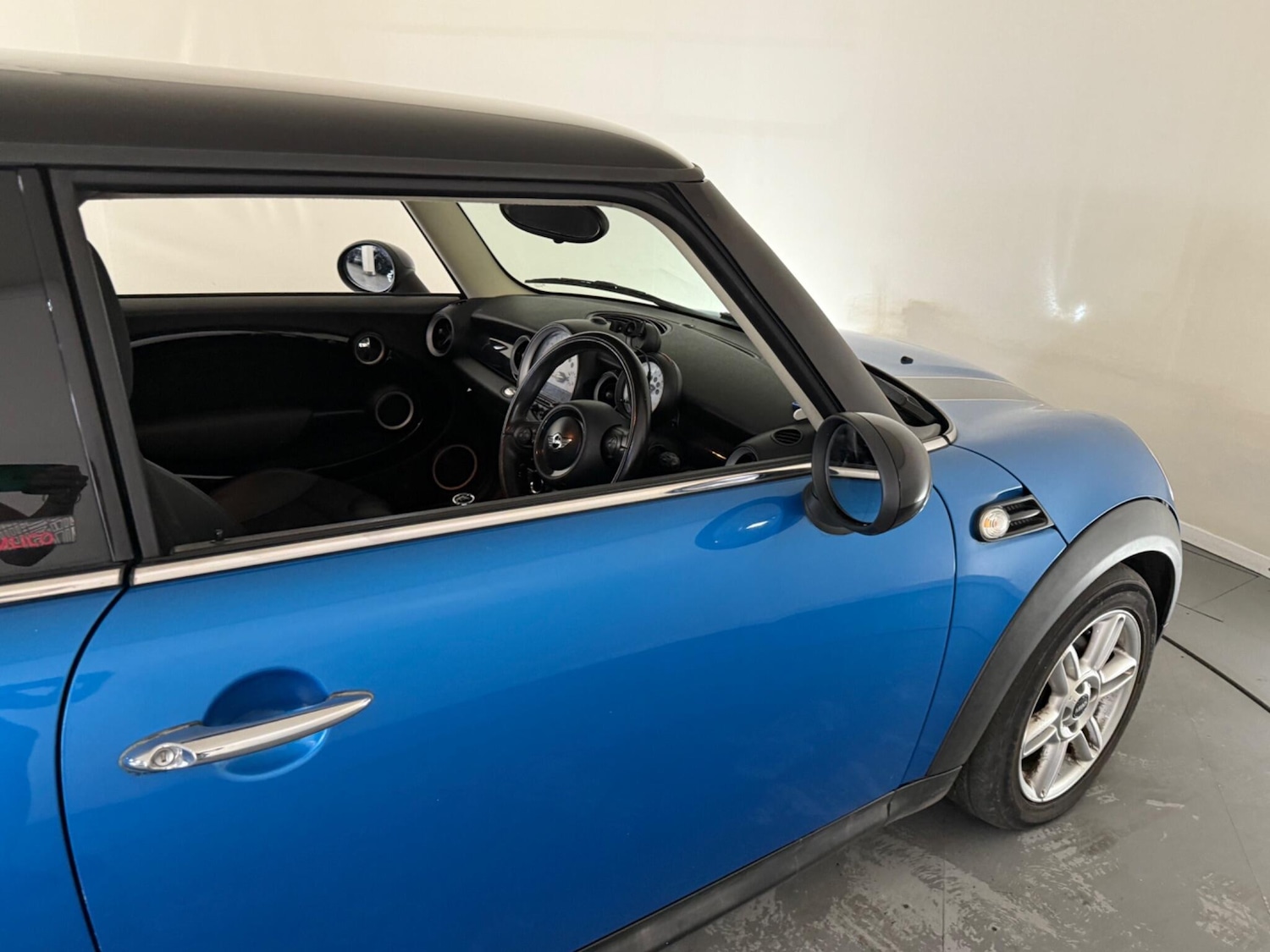 Used MINI Hatch 2011 for sale - 76409045: Photo 16