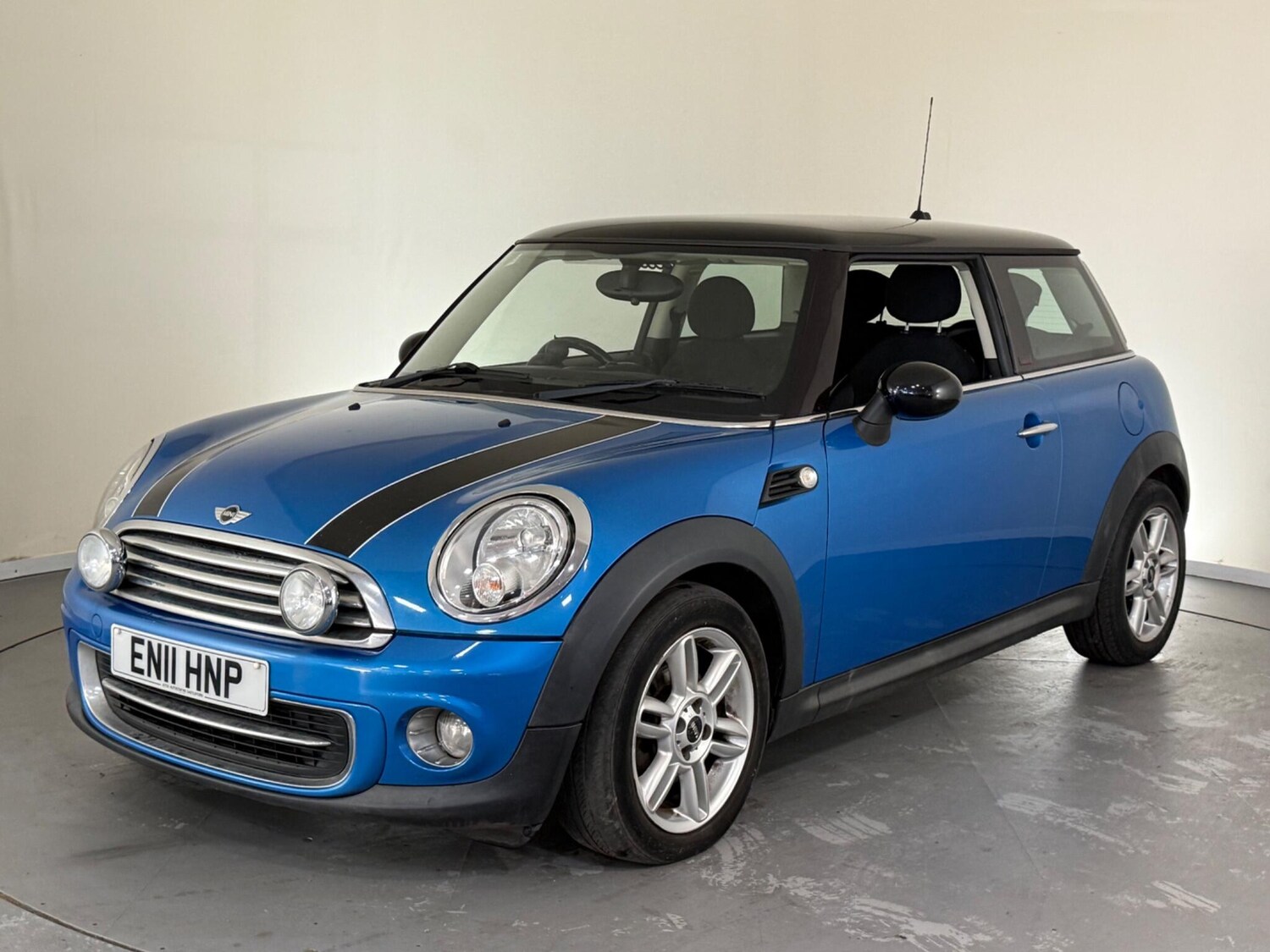 Used MINI Hatch 2011 for sale - 76409045: Photo 3