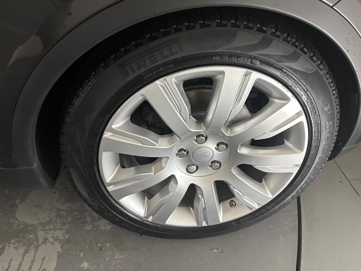 Used Land Rover Discovery 2018 for sale - 76408961: Photo 19