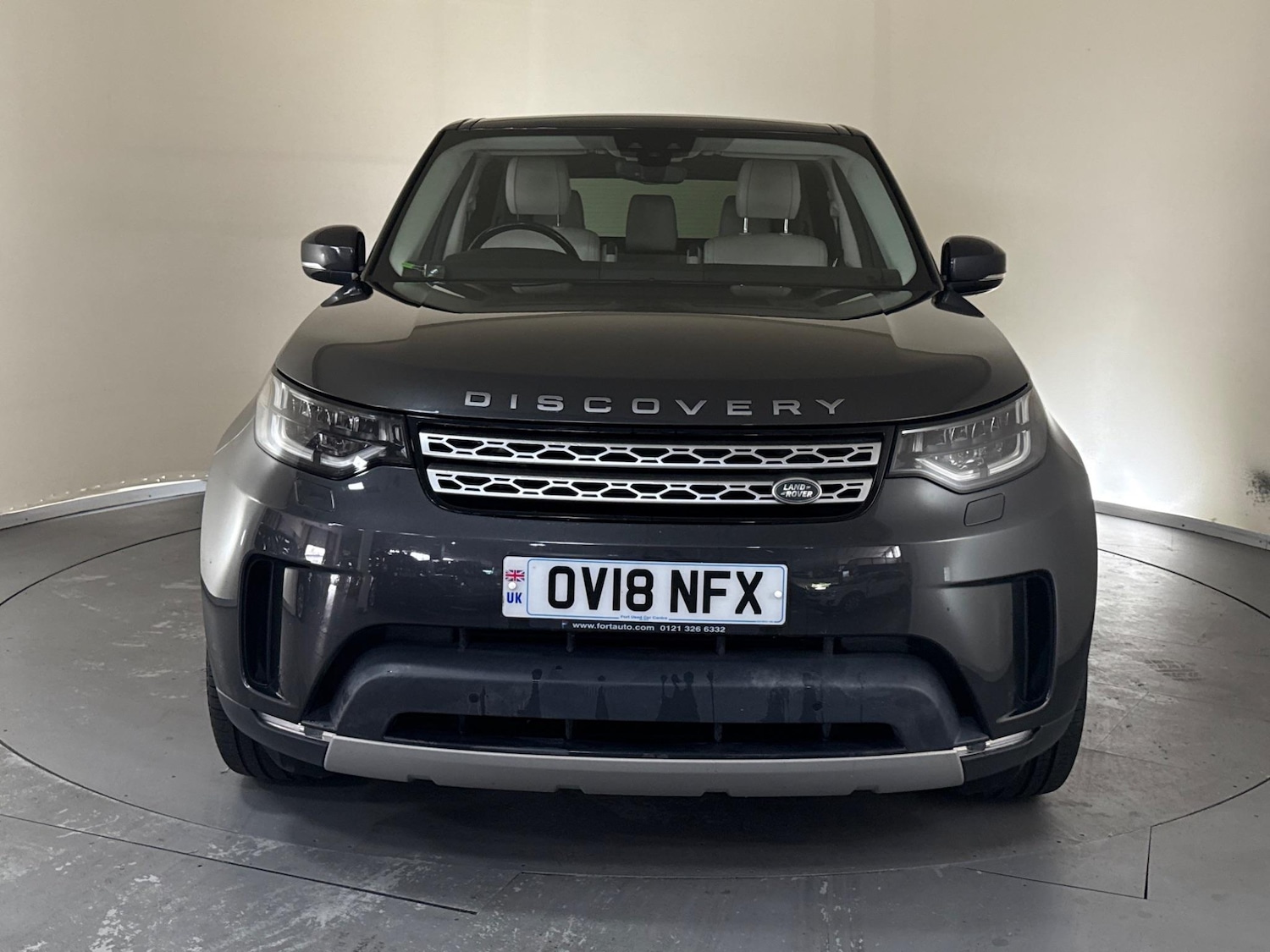 Used Land Rover Discovery 2018 for sale - 76408961: Photo 2