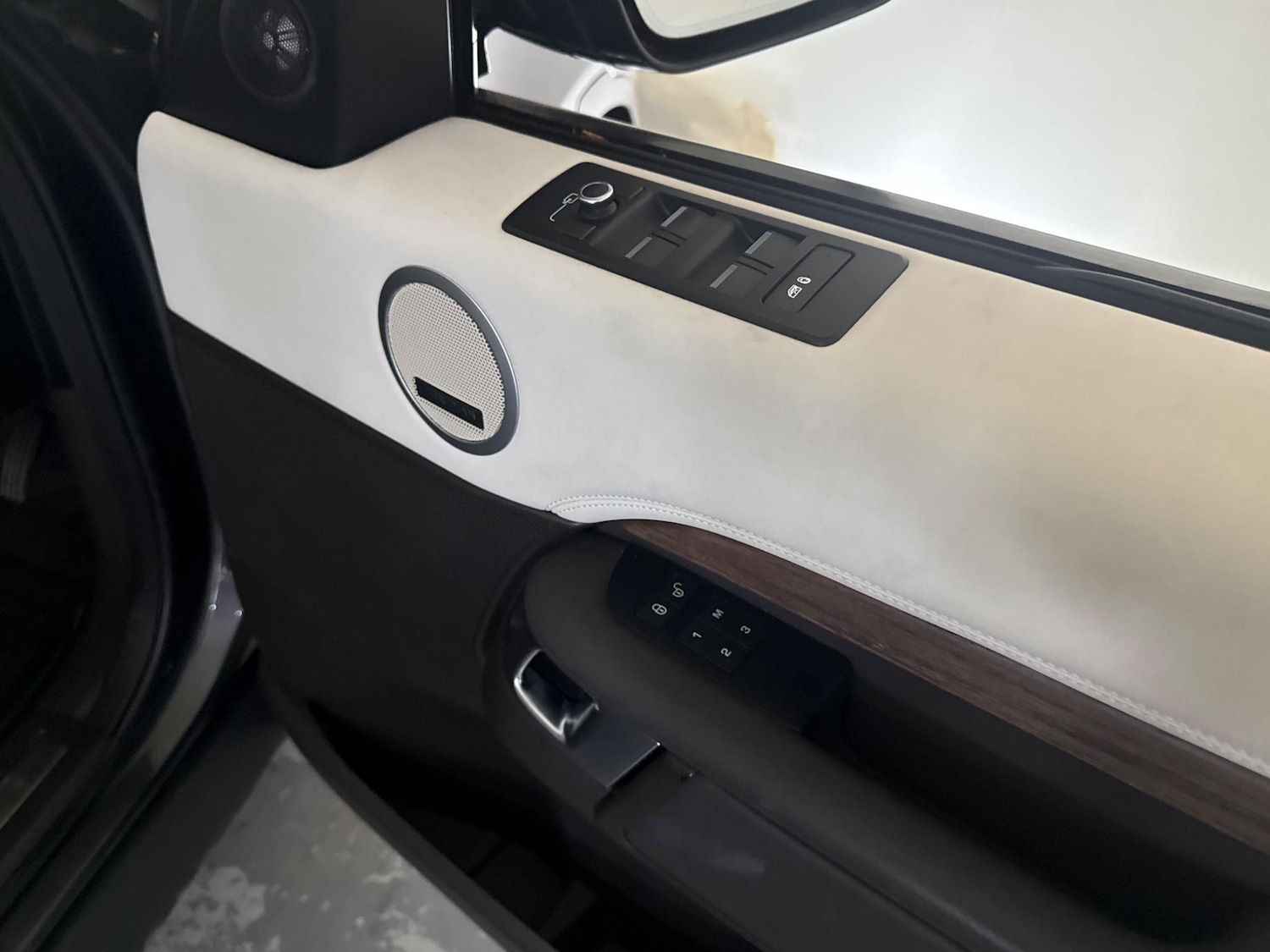 Used Land Rover Discovery 2018 for sale - 76408961: Photo 22