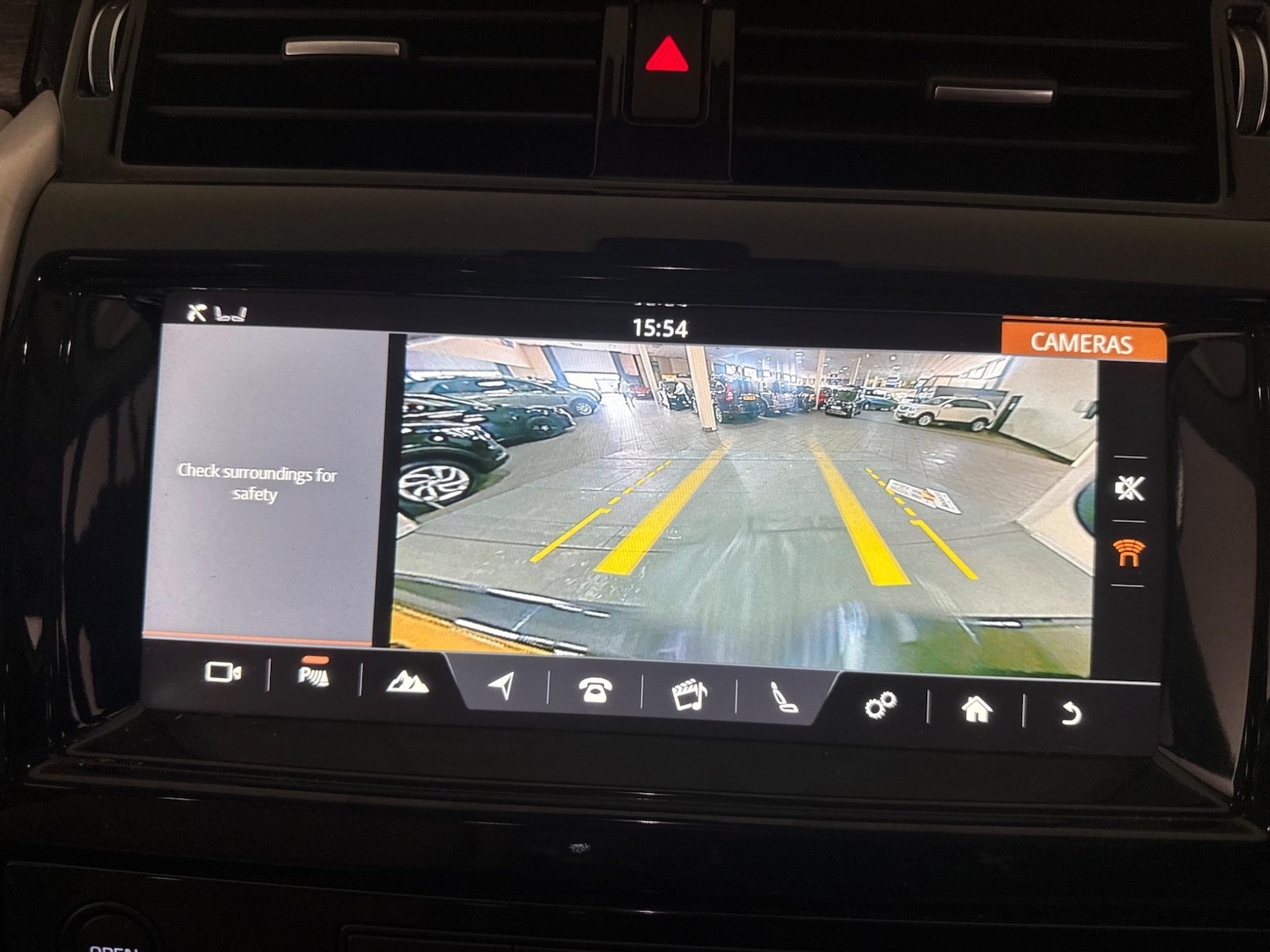 Used Land Rover Discovery 2018 for sale - 76408961: Photo 38