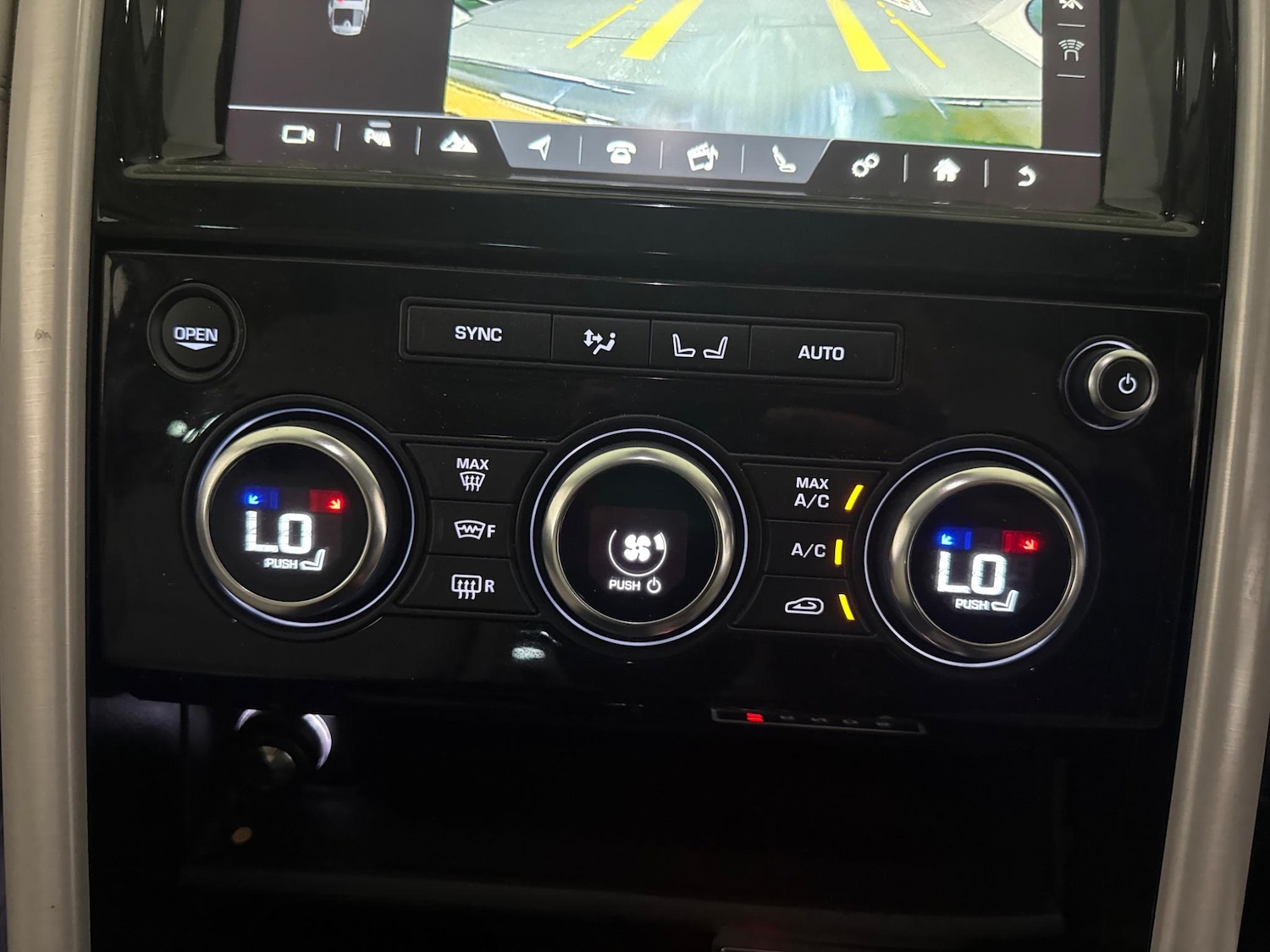 Used Land Rover Discovery 2018 for sale - 76408961: Photo 39