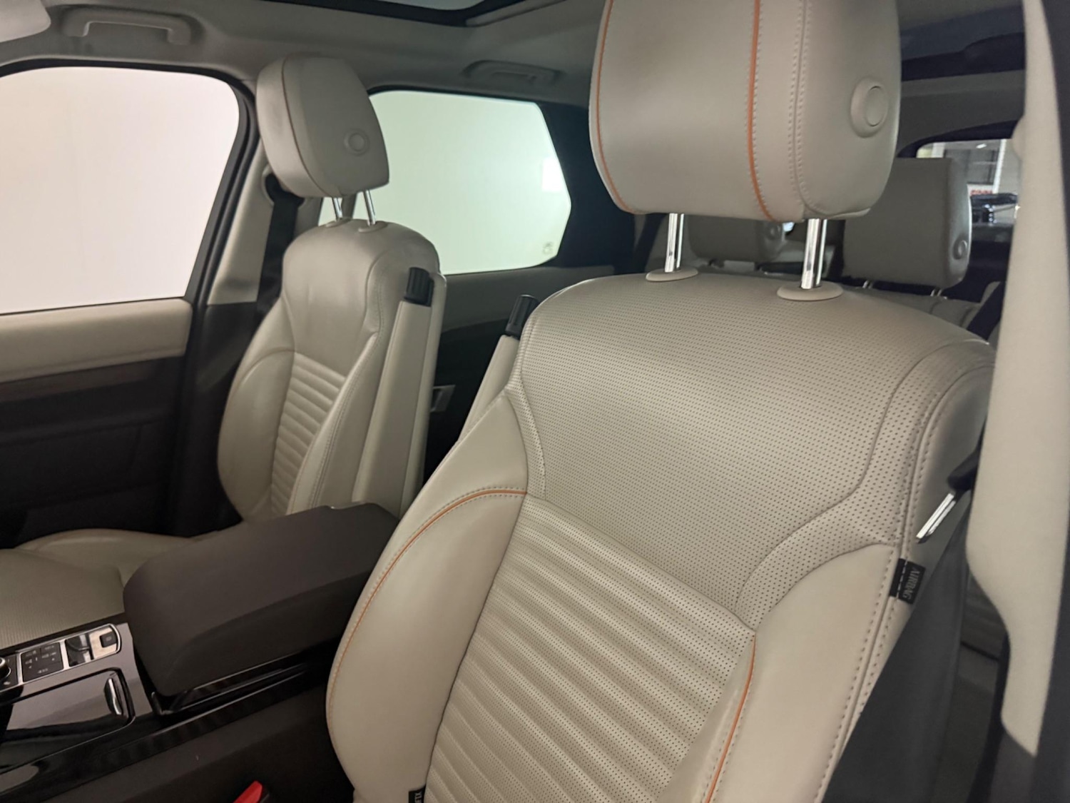 Used Land Rover Discovery 2018 for sale - 76408961: Photo 67