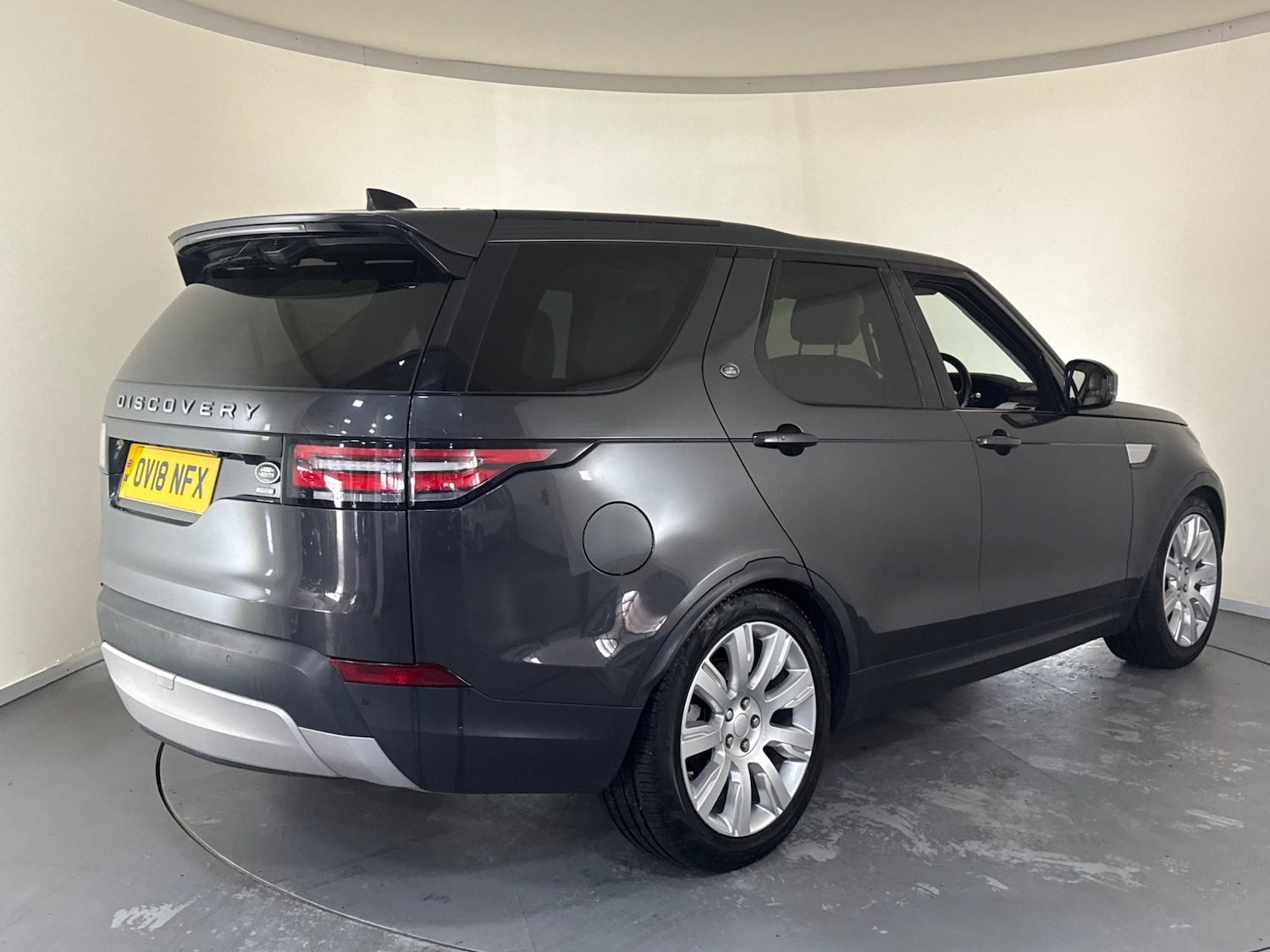 Used Land Rover Discovery 2018 for sale - 76408961: Photo 7