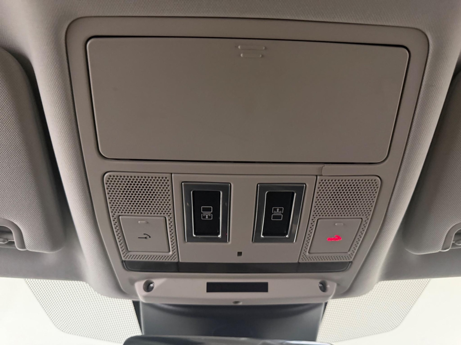 Used Land Rover Discovery 2018 for sale - 76408961: Photo 70