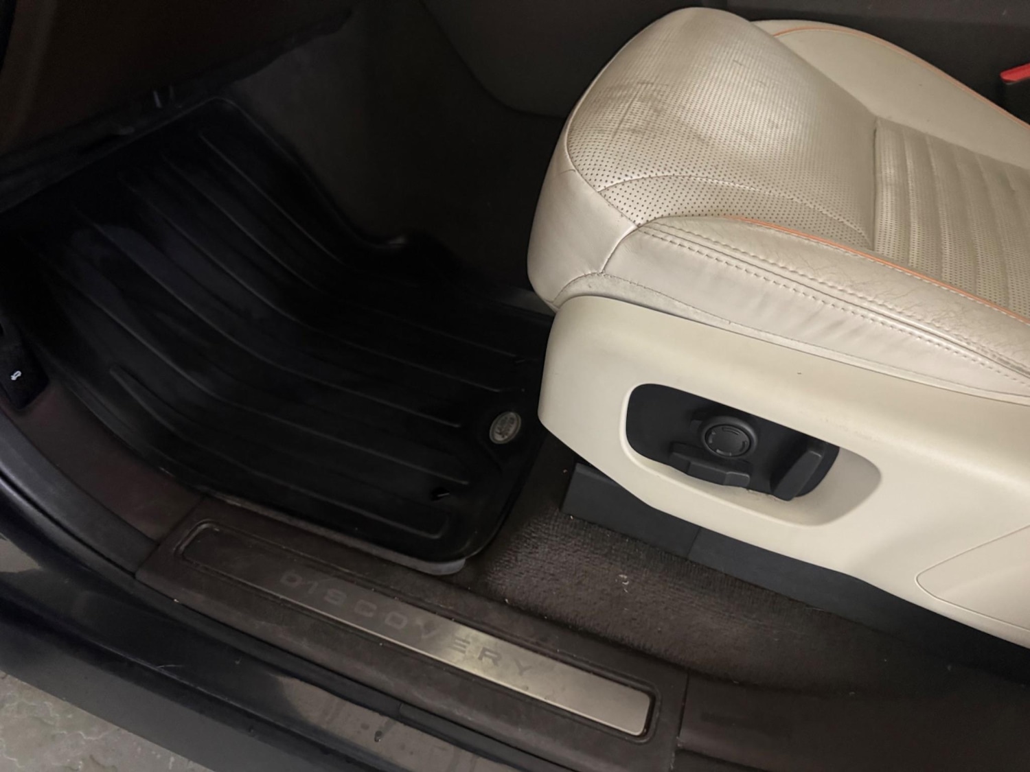 Used Land Rover Discovery 2018 for sale - 76408961: Photo 71