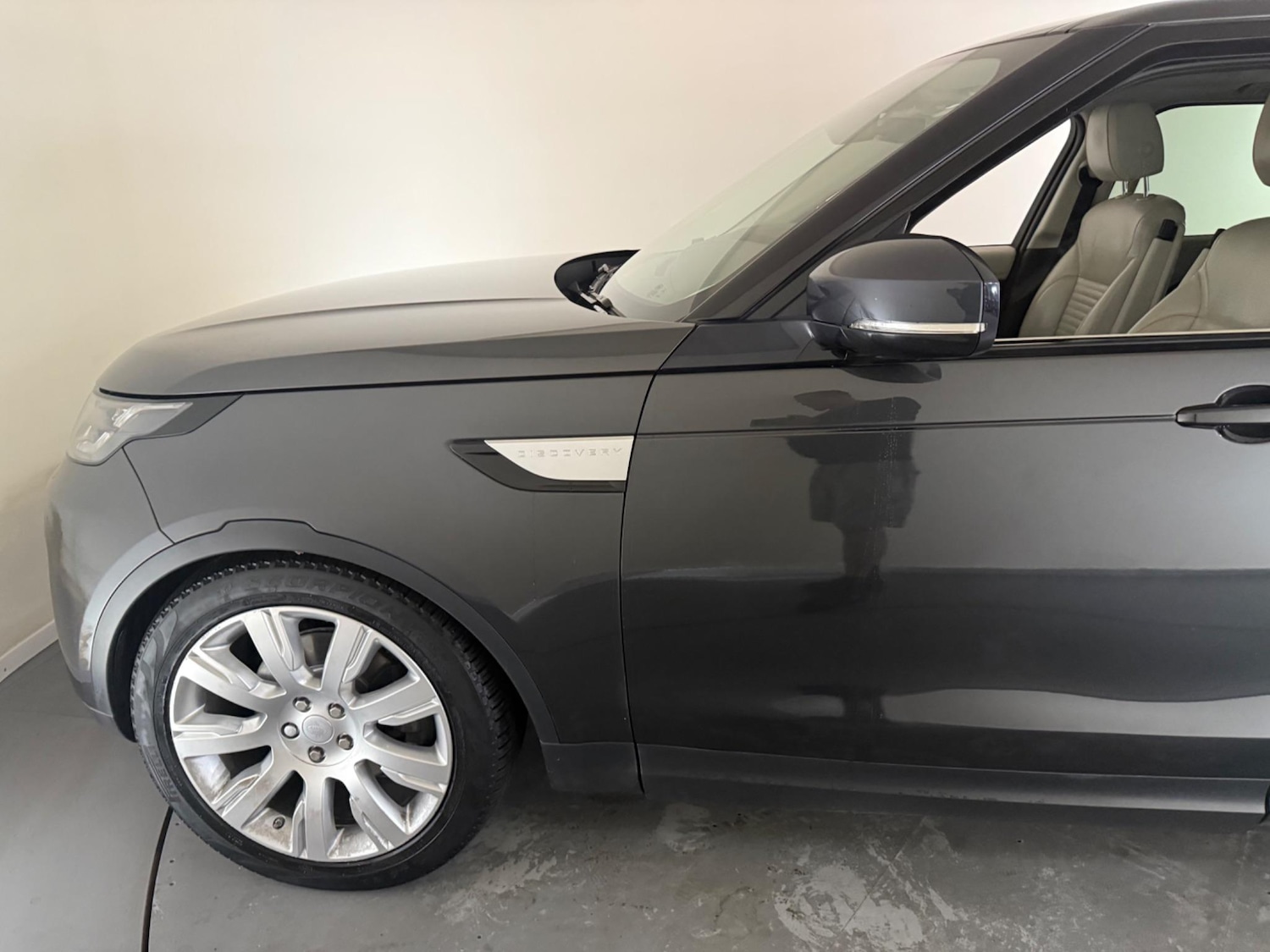 Used Land Rover Discovery 2018 for sale - 76408961: Photo 75