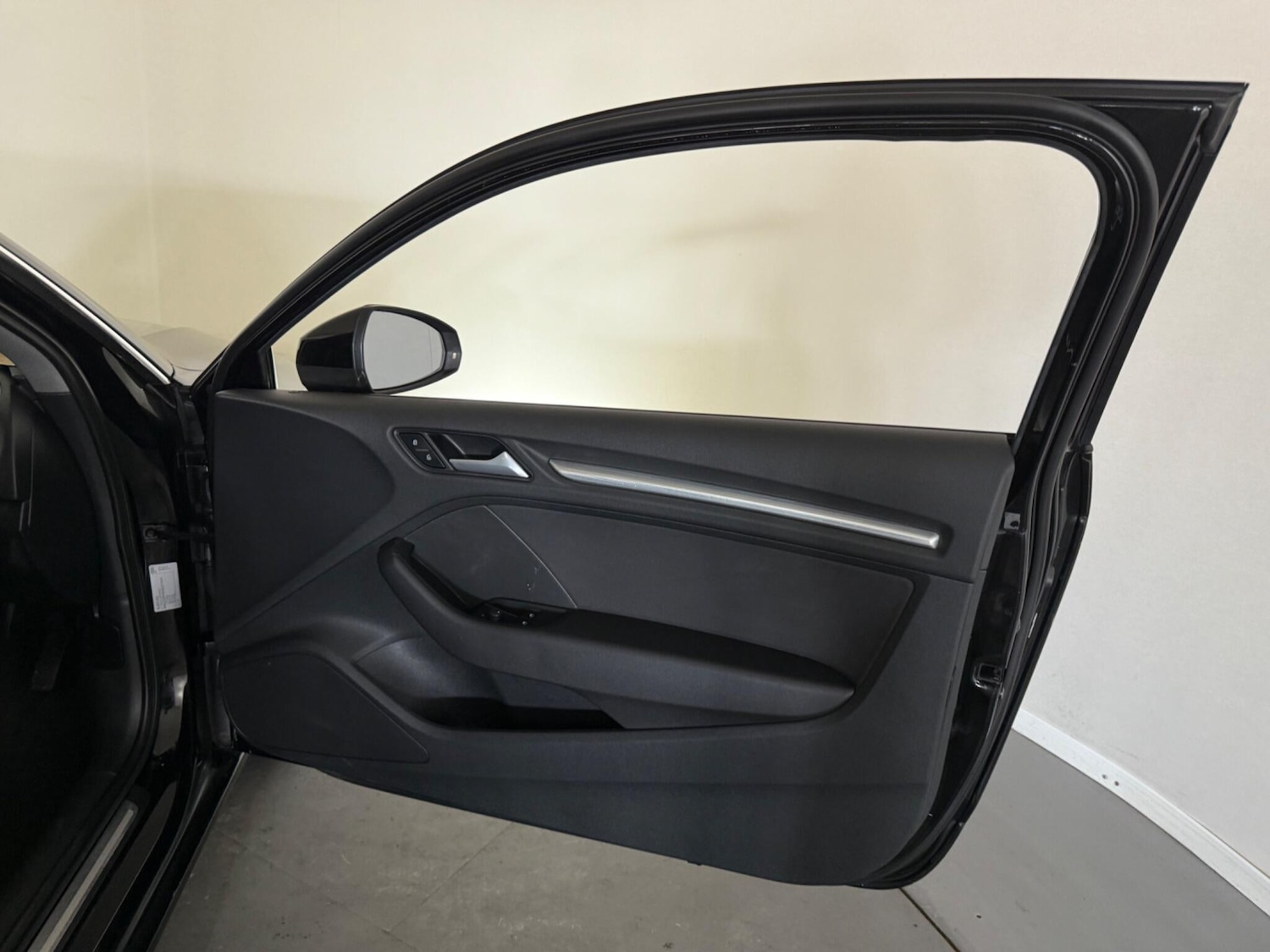 Used Audi A3 2016 for sale - 76359936: Photo 21