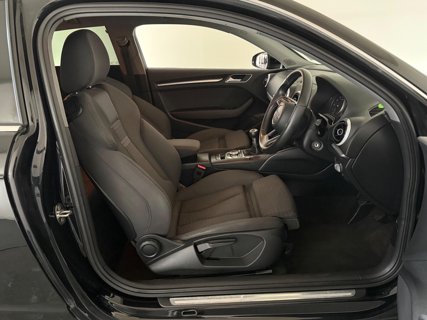 Used Audi A3 2016 for sale - 76359936: Photo 23