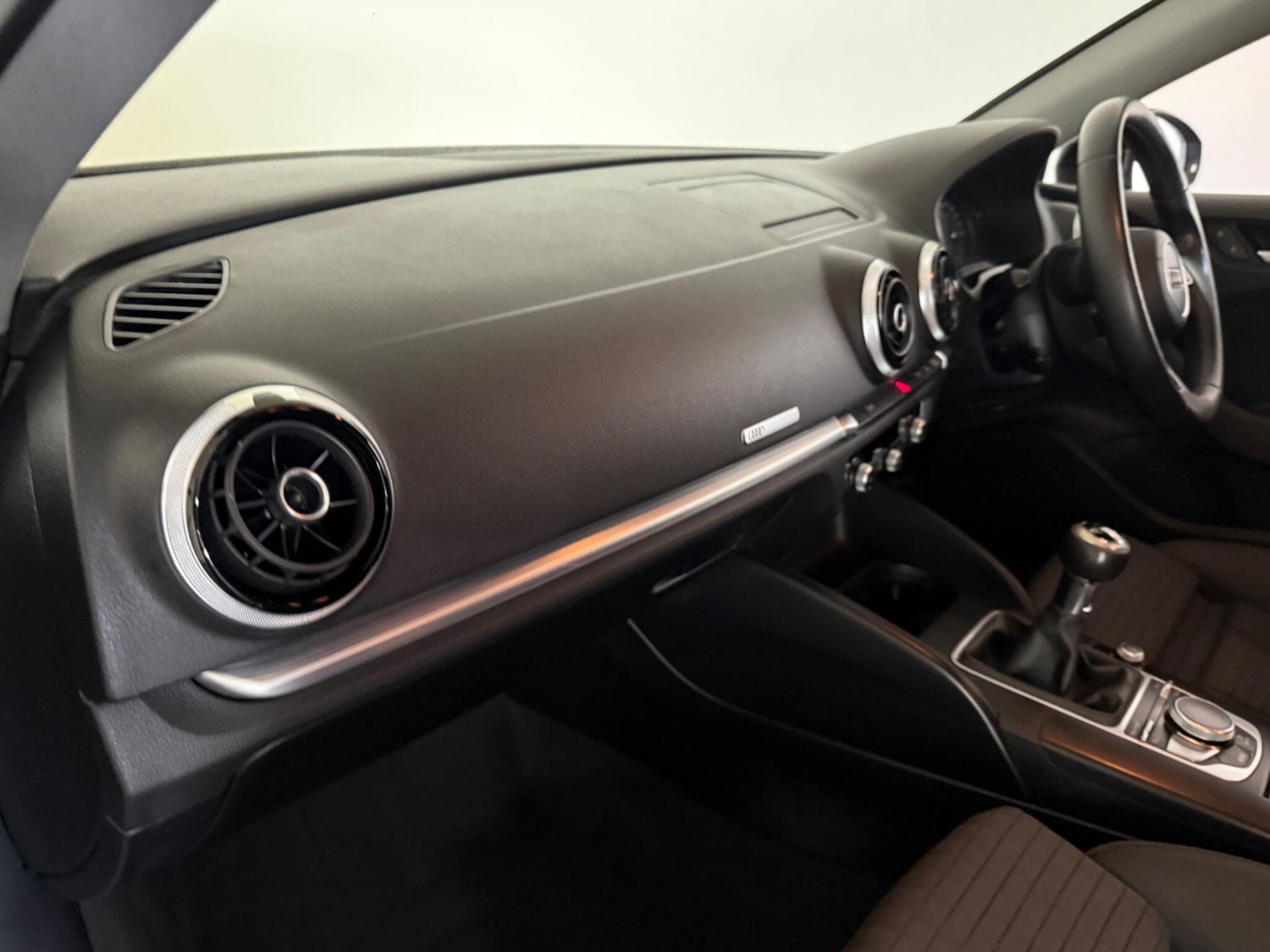 Used Audi A3 2016 for sale - 76359936: Photo 64