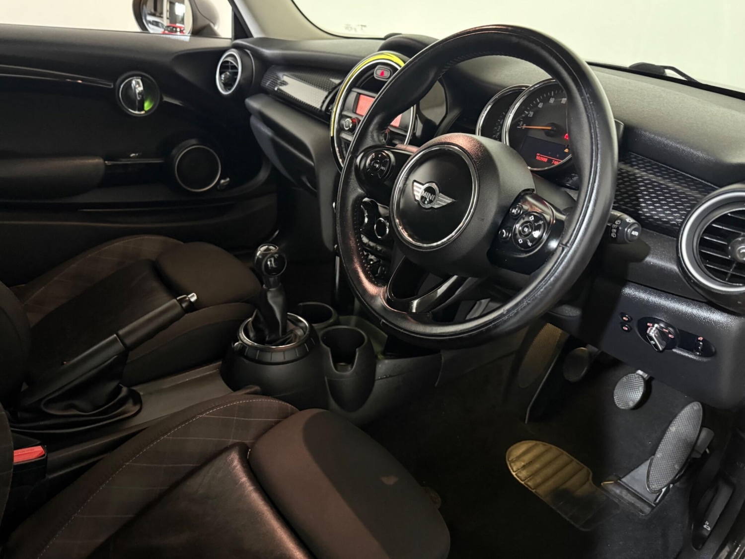 Used MINI Hatch 2014 for sale - 76408730: Photo 24