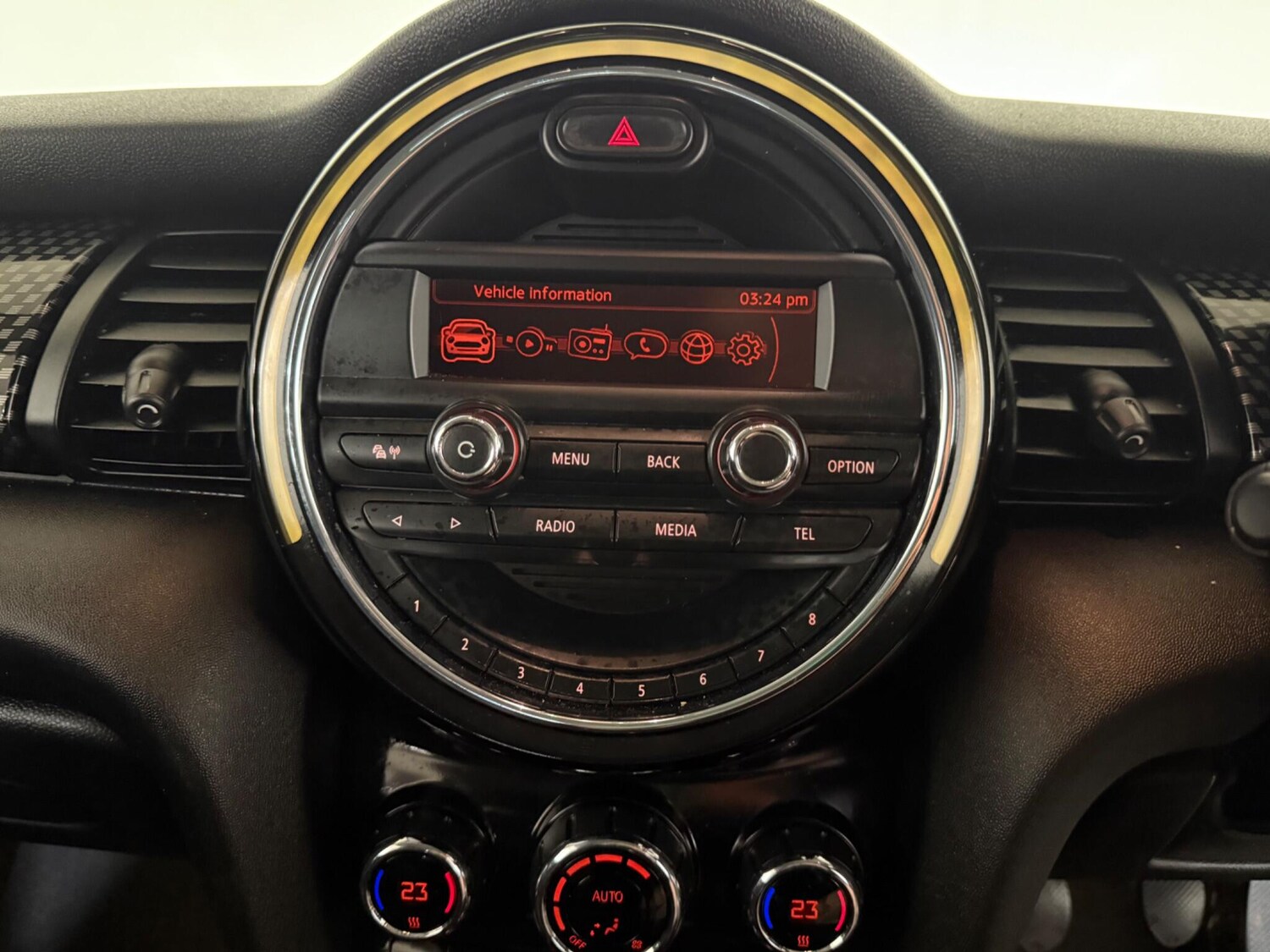 Used MINI Hatch 2014 for sale - 76408730: Photo 37