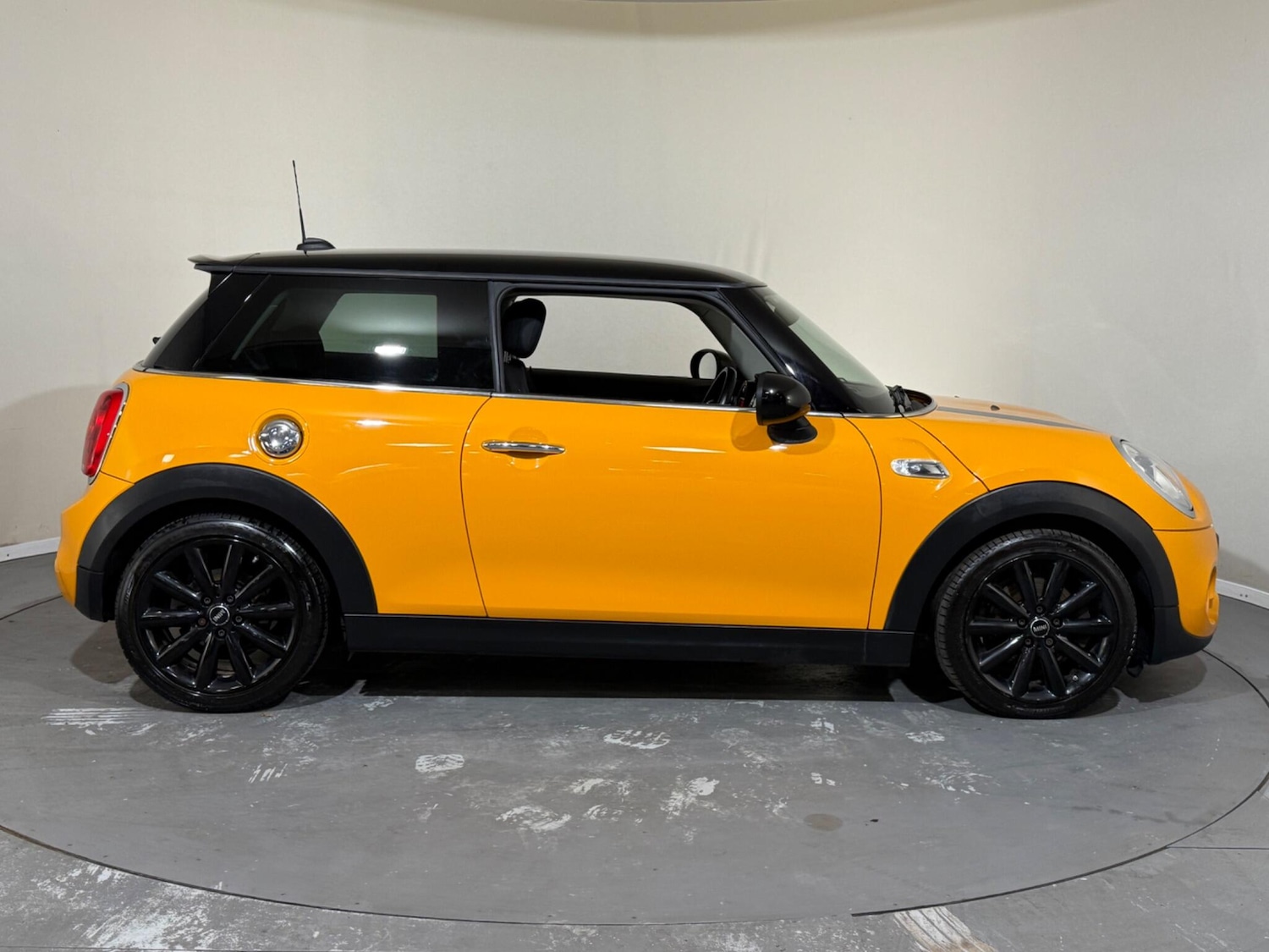 Used MINI Hatch 2014 for sale - 76408730: Photo 8