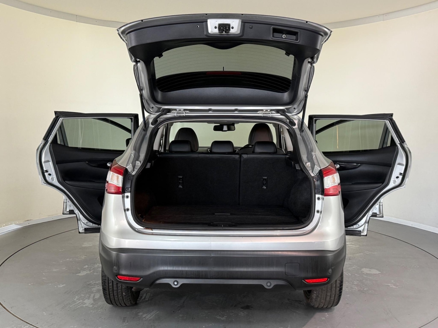 Used Nissan Qashqai 2015 for sale - 76408433: Photo 12