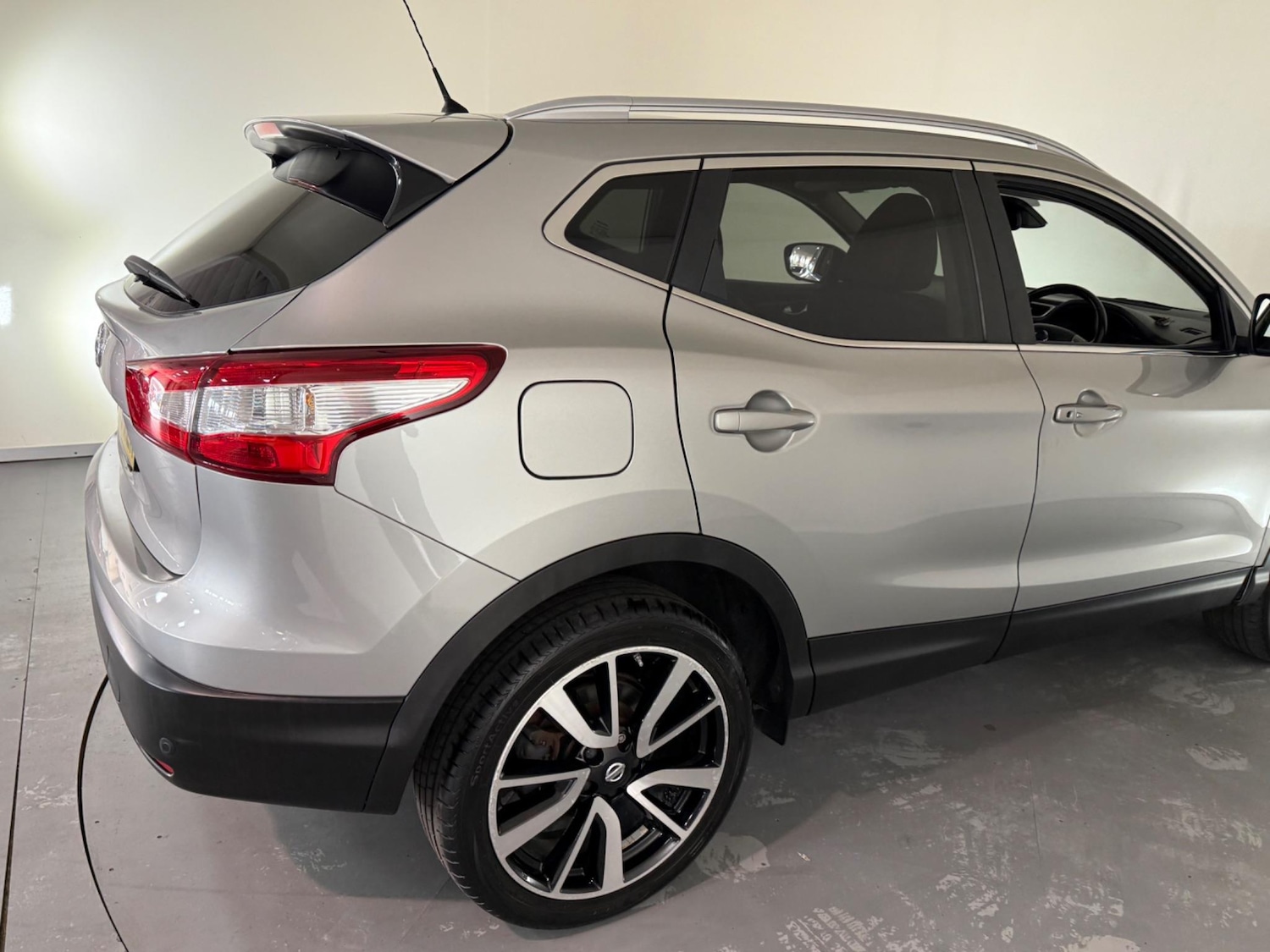Used Nissan Qashqai 2015 for sale - 76408433: Photo 15