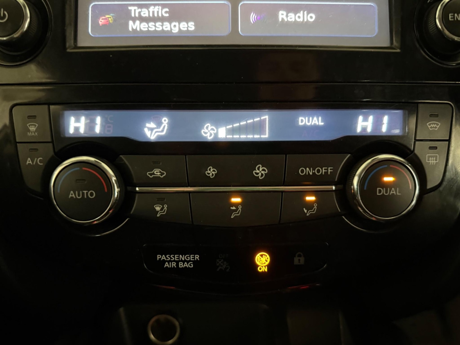 Used Nissan Qashqai 2015 for sale - 76408433: Photo 45