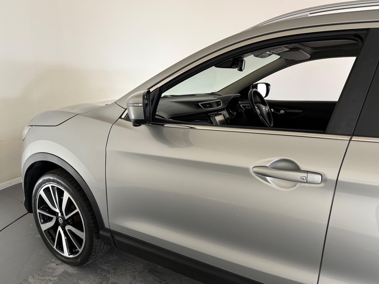 Used Nissan Qashqai 2015 for sale - 76408433: Photo 61