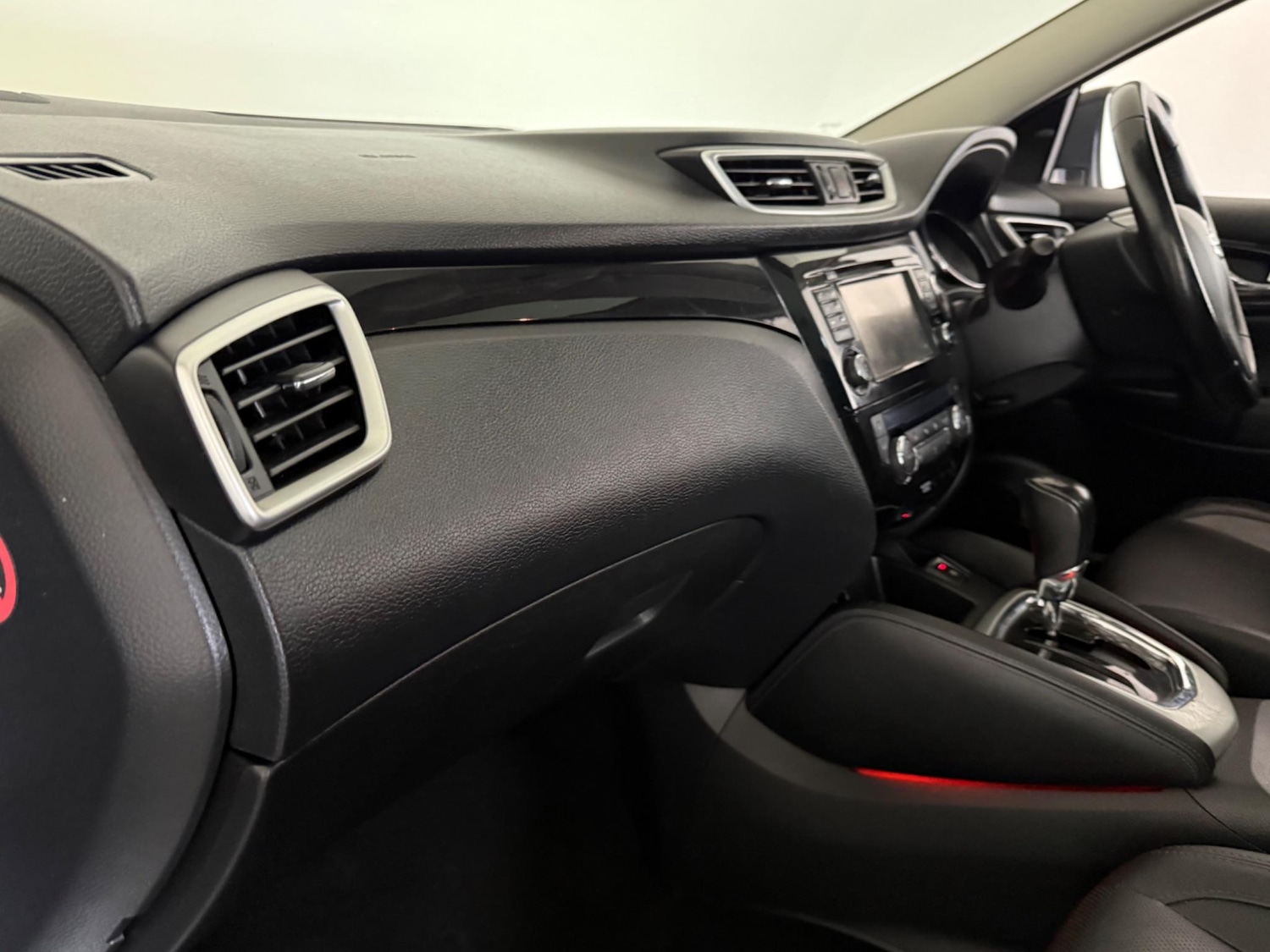 Used Nissan Qashqai 2015 for sale - 76408433: Photo 80