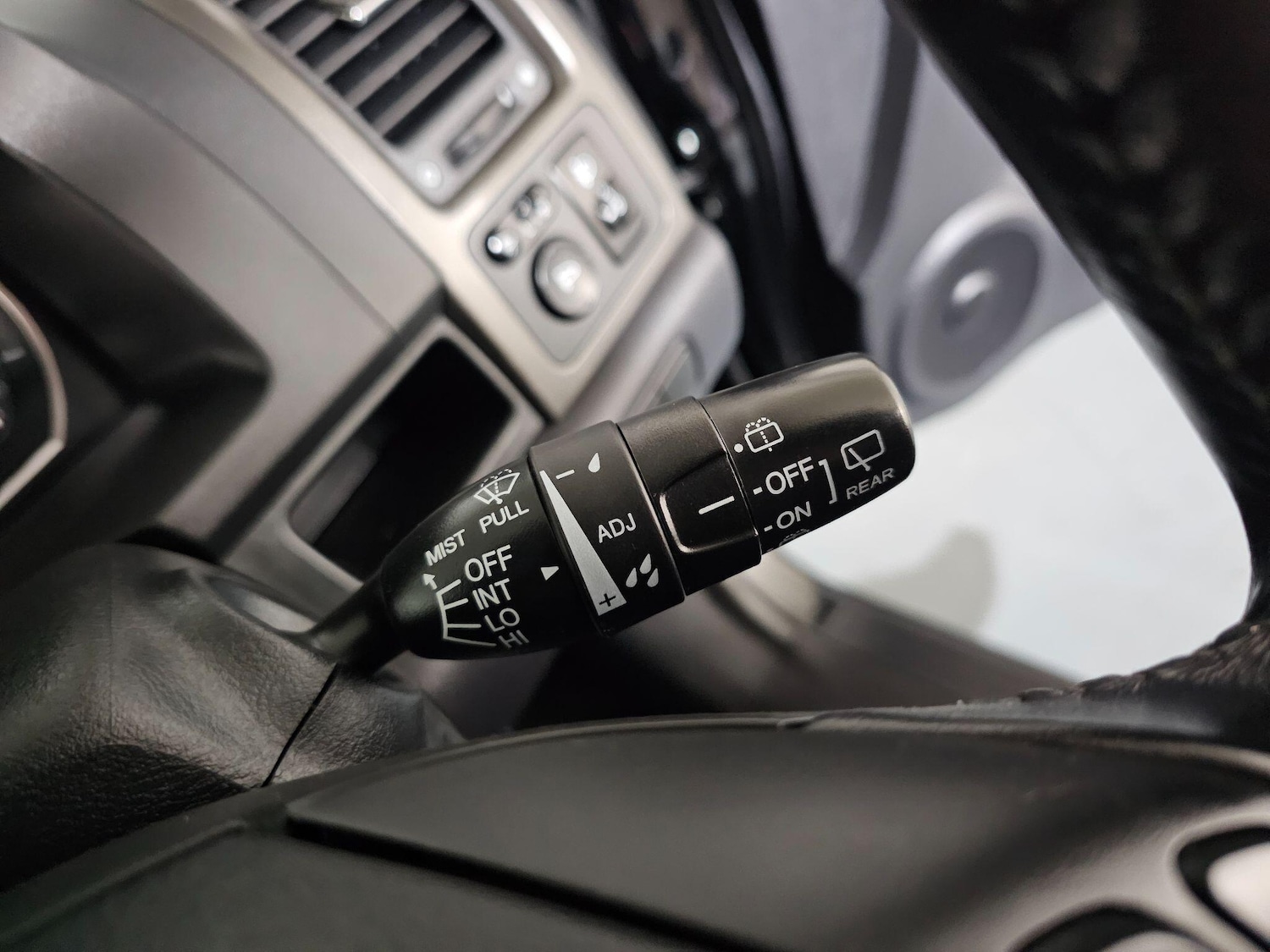 Used Honda CR-V 2010 for sale - 77109386: Photo 42