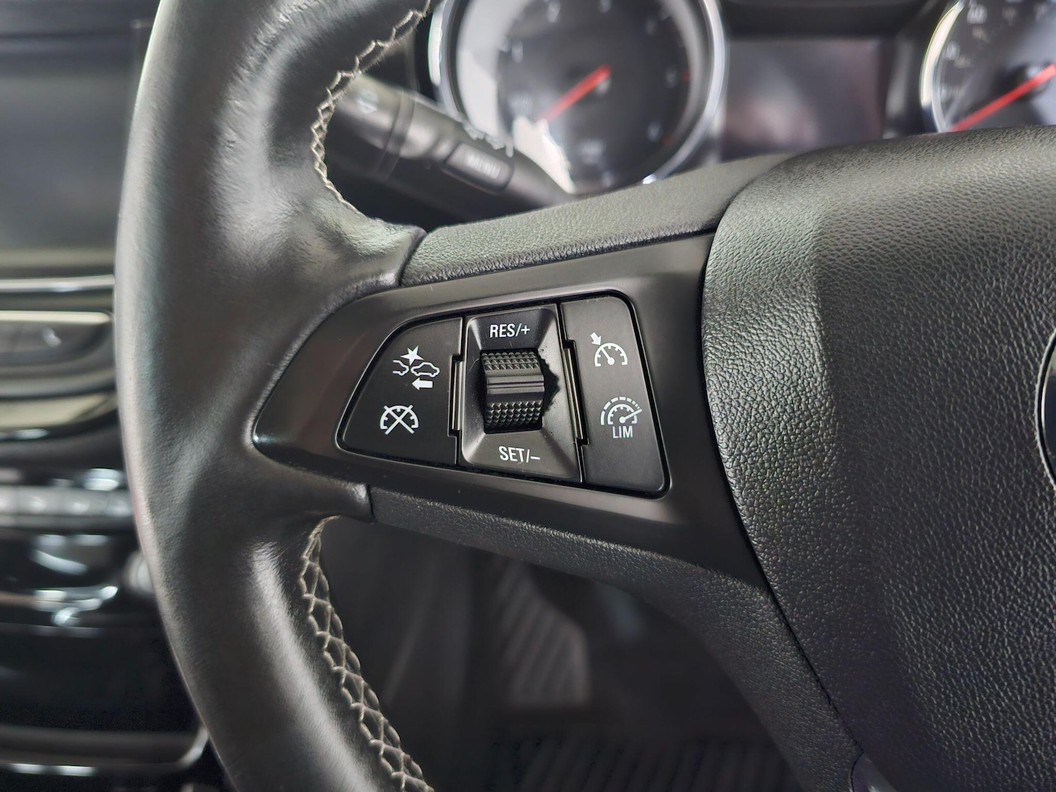 Used Vauxhall Astra 2017 for sale - 76551057: Photo 18