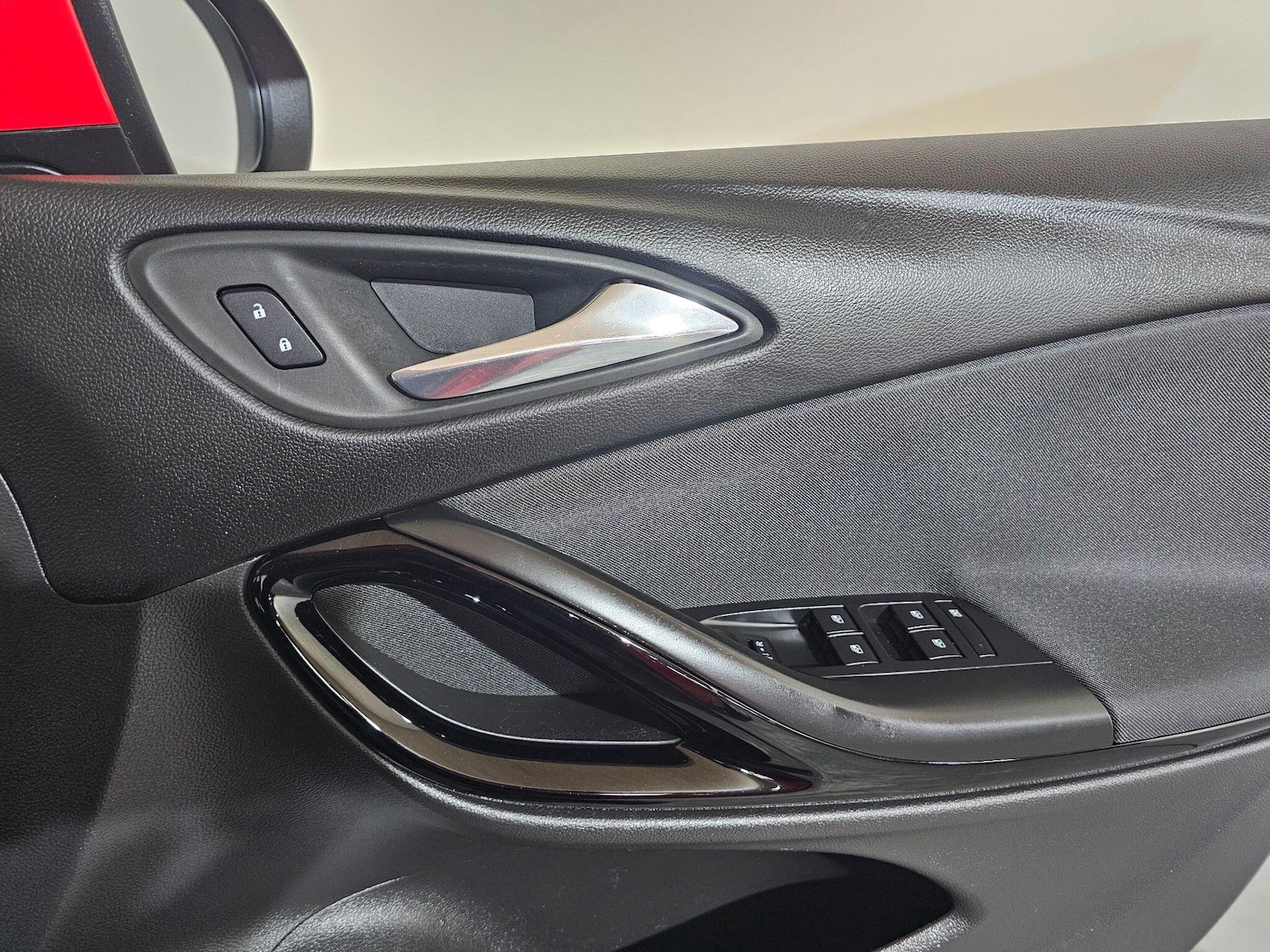 Used Vauxhall Astra 2017 for sale - 76551057: Photo 25