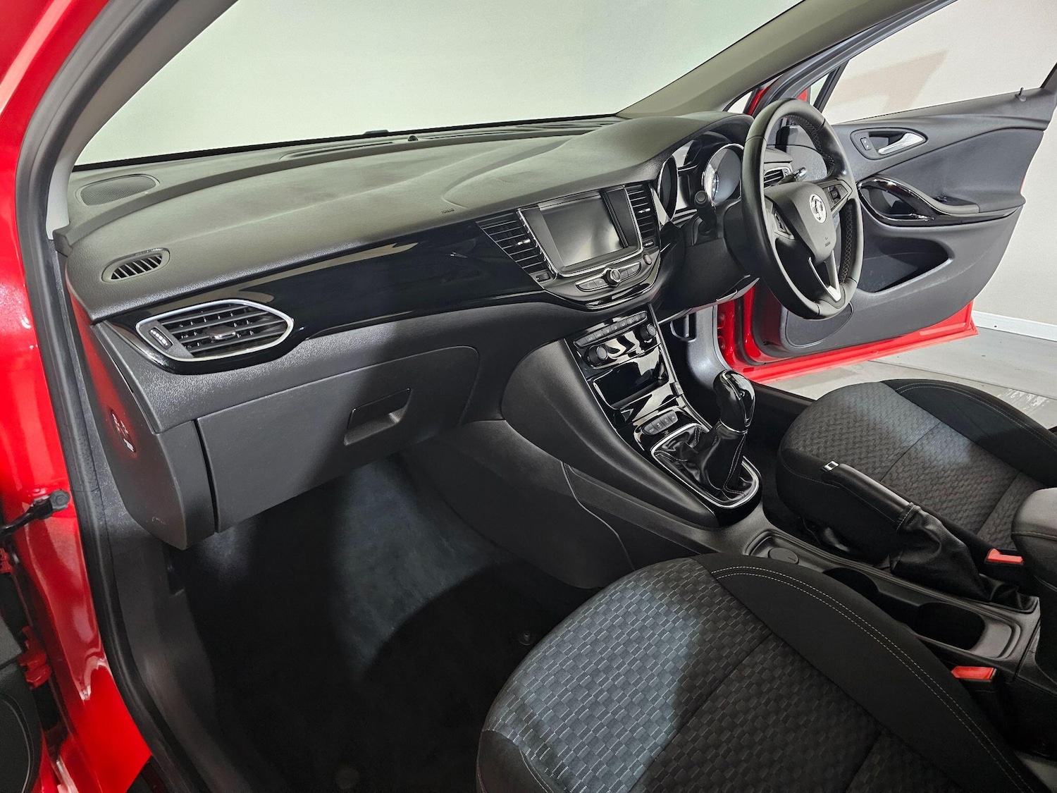 Used Vauxhall Astra 2017 for sale - 76551057: Photo 46