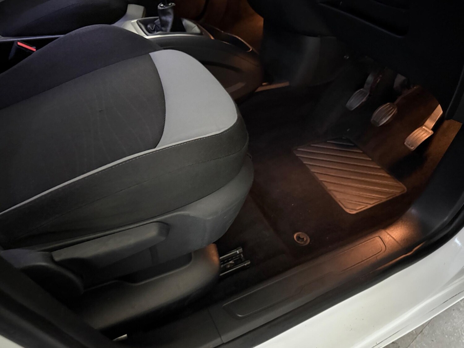 Used Citroen C4 Grand Picasso 2015 for sale - 76424104: Photo 25