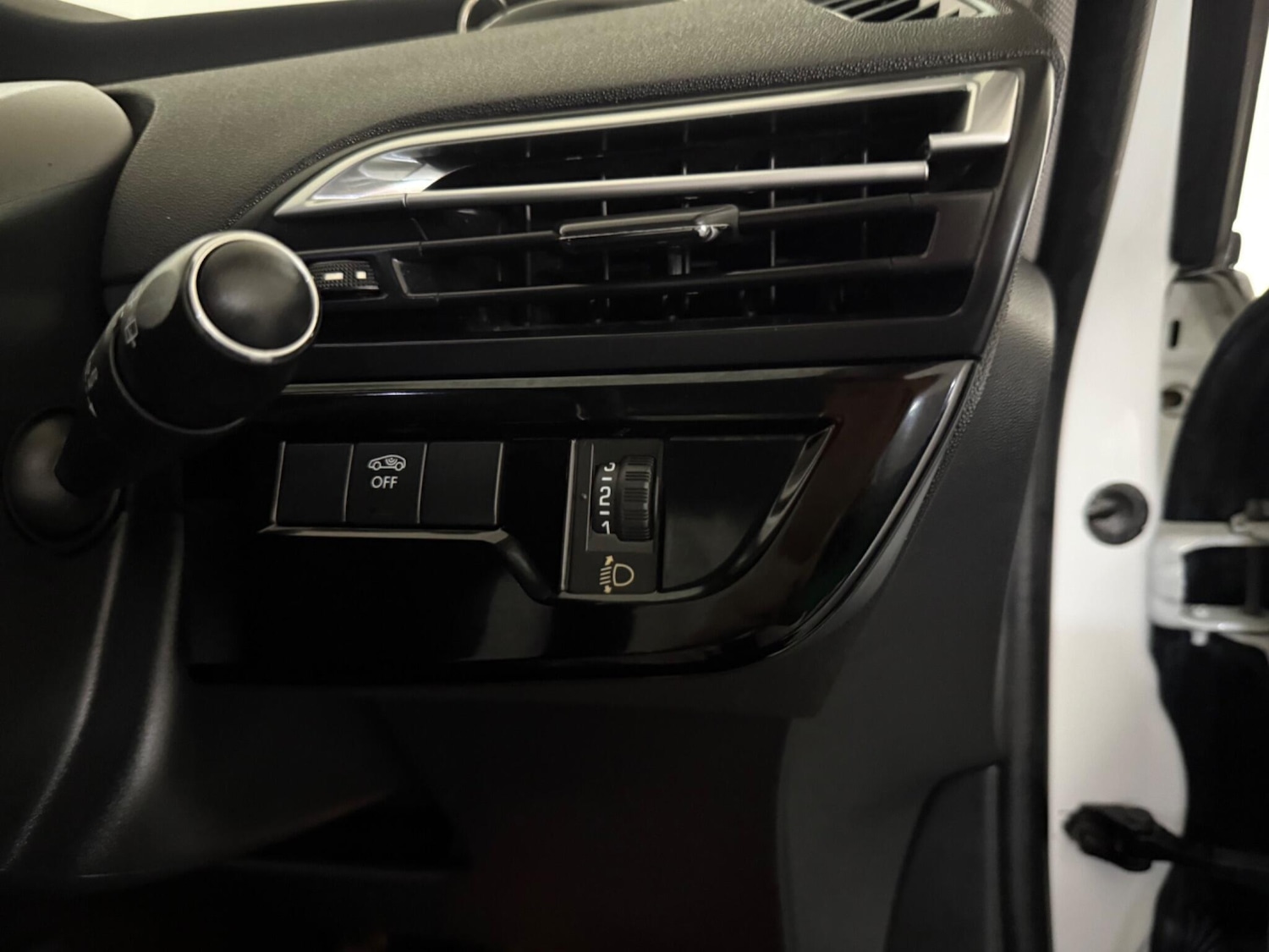 Used Citroen C4 Grand Picasso 2015 for sale - 76424104: Photo 26