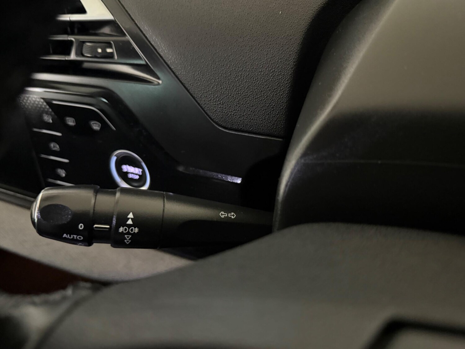 Used Citroen C4 Grand Picasso 2015 for sale - 76424104: Photo 31